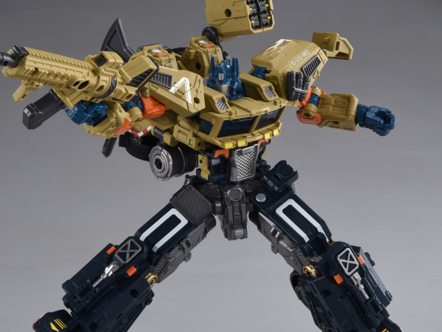 Transformers Overgear OG-03 Optimus Prime Action Figure Gallery Image 1