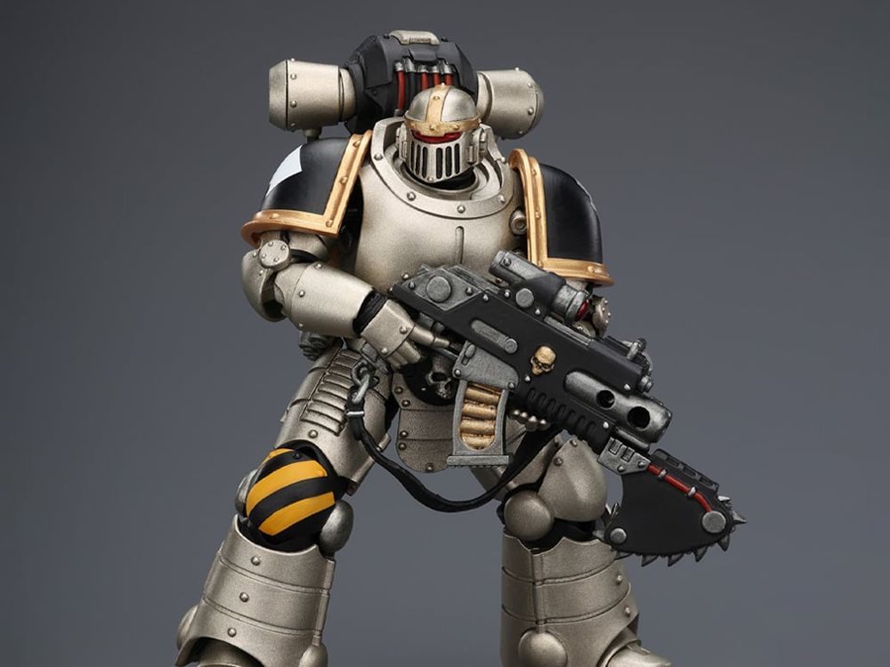 Warhammer: The Horus Heresy Iron Warriors MkII Legionary 3 with Bolter and Bolt Pistol 1/18 Scale Action Figure Gallery Image 1
