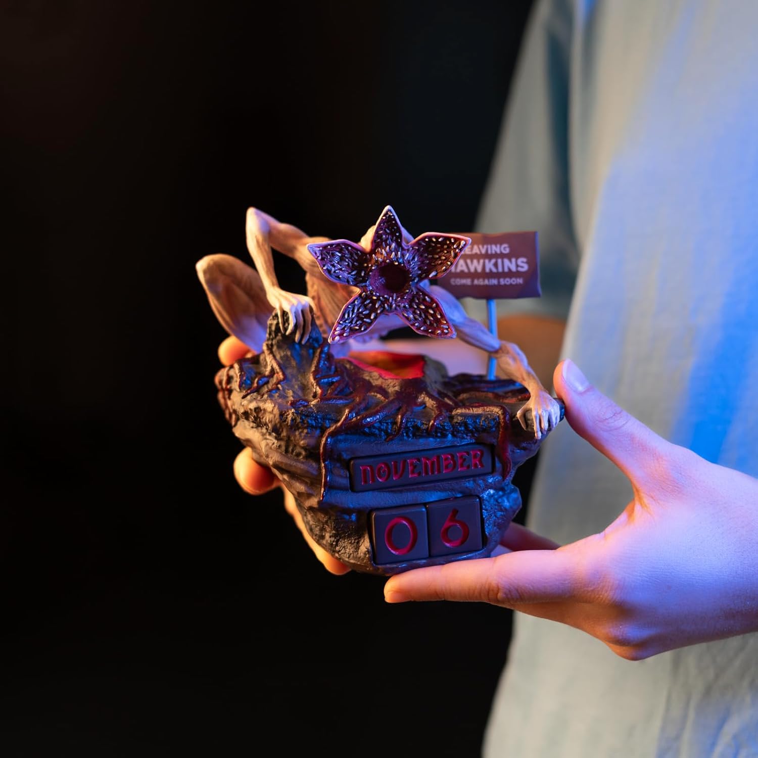 Stranger Things Demogorgon 3D Perpetual Calendar Gallery Image 8