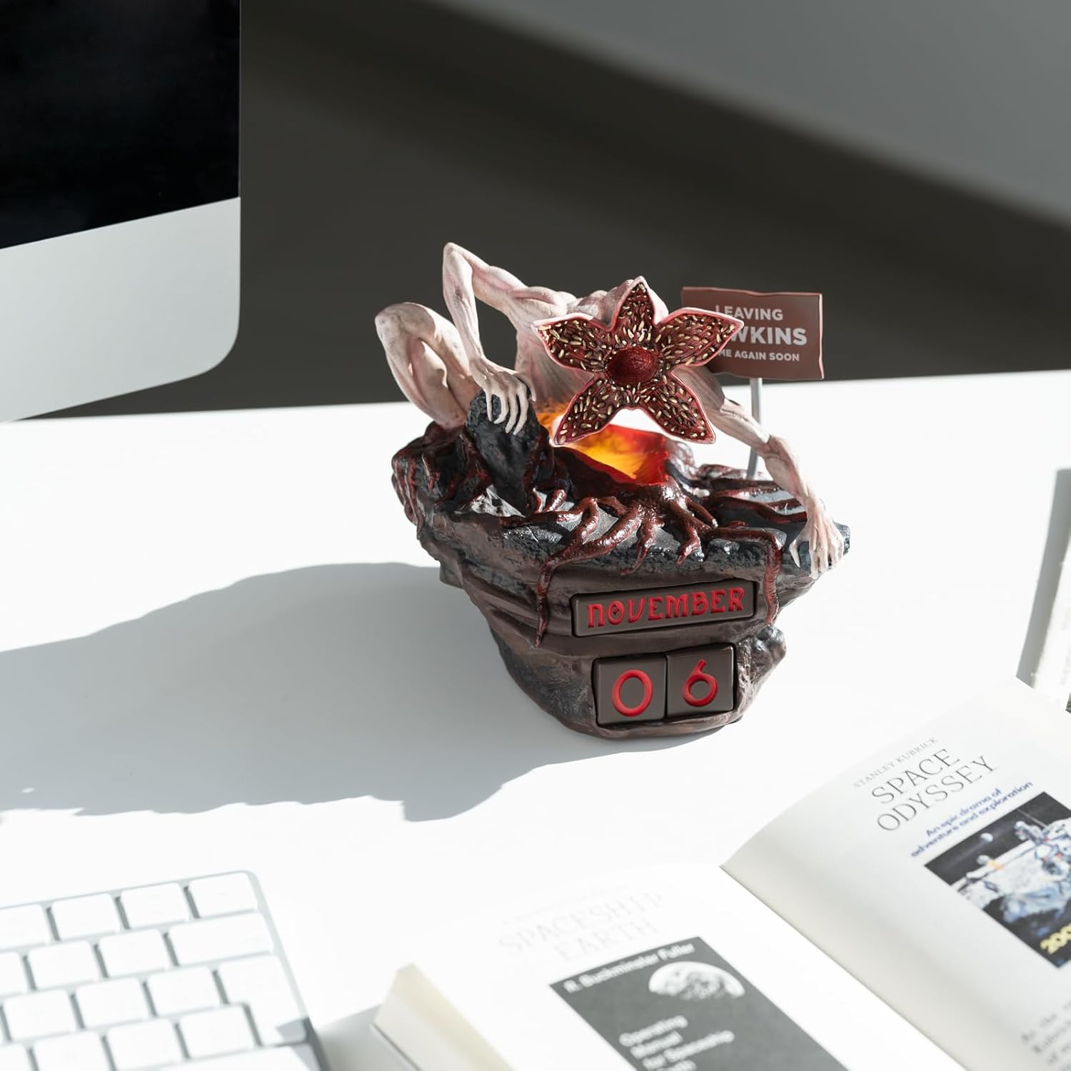 Stranger Things Demogorgon 3D Perpetual Calendar Gallery Image 3