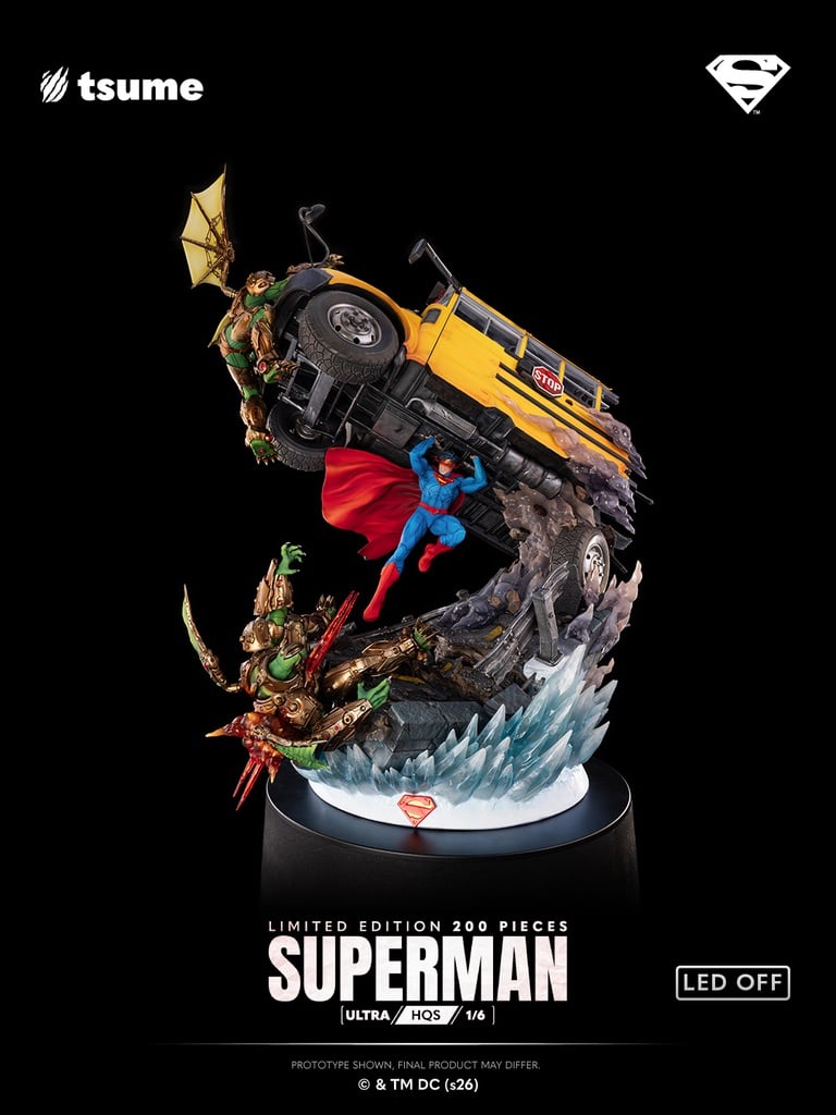 DC Comics HQS Dioramax Superman 1/6 Scale Limited Edition Statue Gallery Image 4