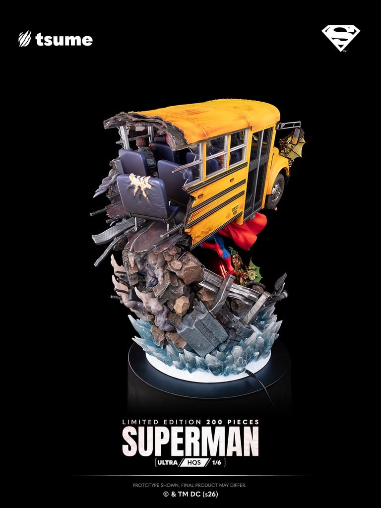 DC Comics HQS Dioramax Superman 1/6 Scale Limited Edition Statue Gallery Image 12