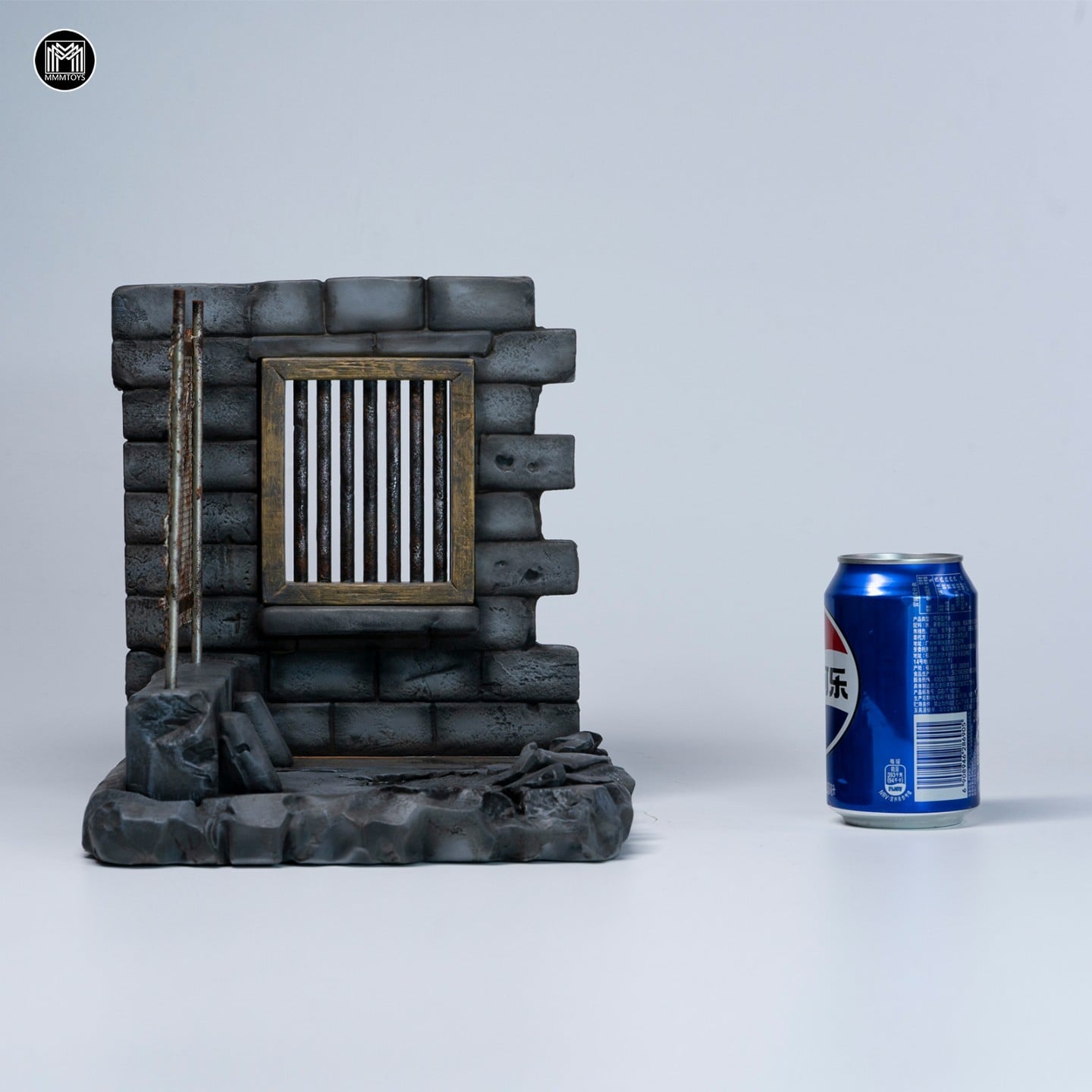 Ruined Wall Outpost 1/12 Scale Diorama Gallery Image 8