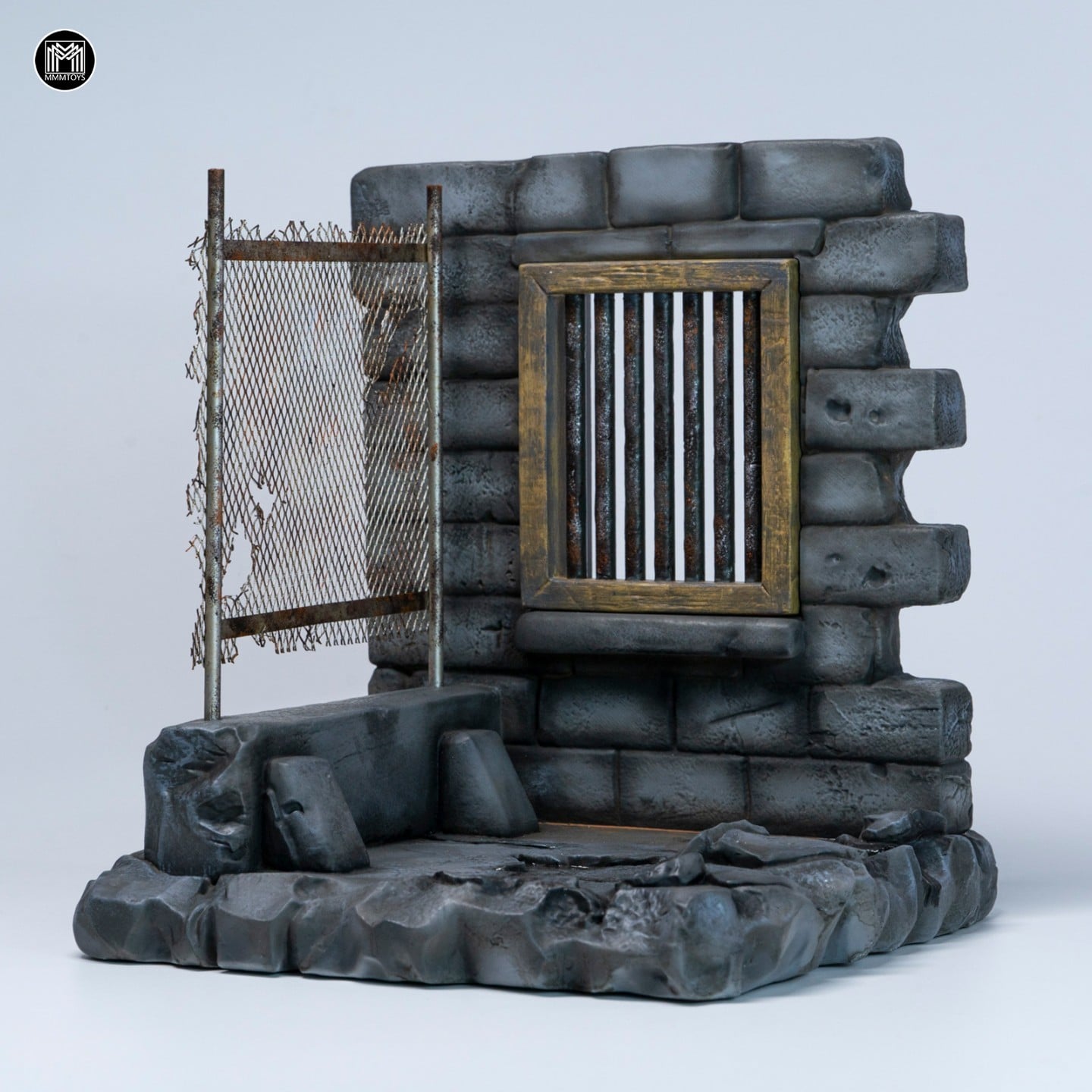 Ruined Wall Outpost 1/12 Scale Diorama Gallery Image 6