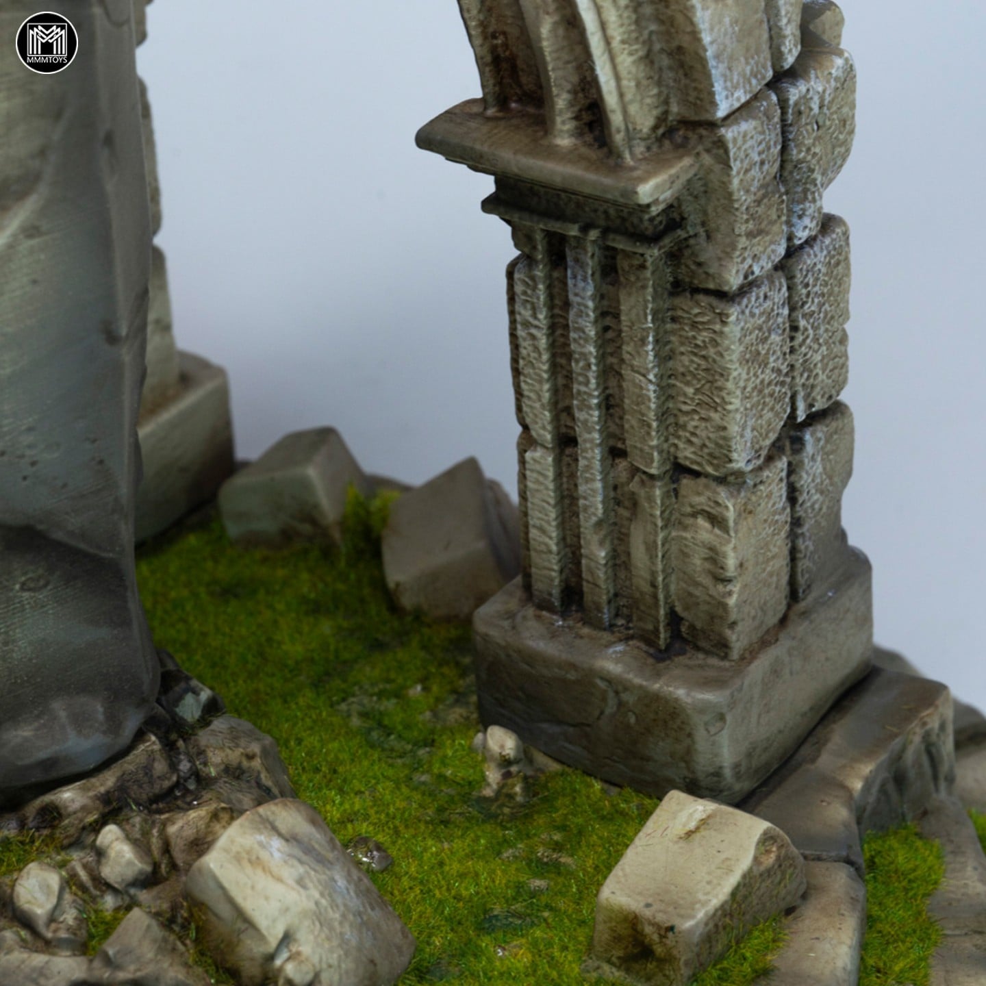 Ruined Pillar Ruins 1/12 Scale Diorama Gallery Image 12