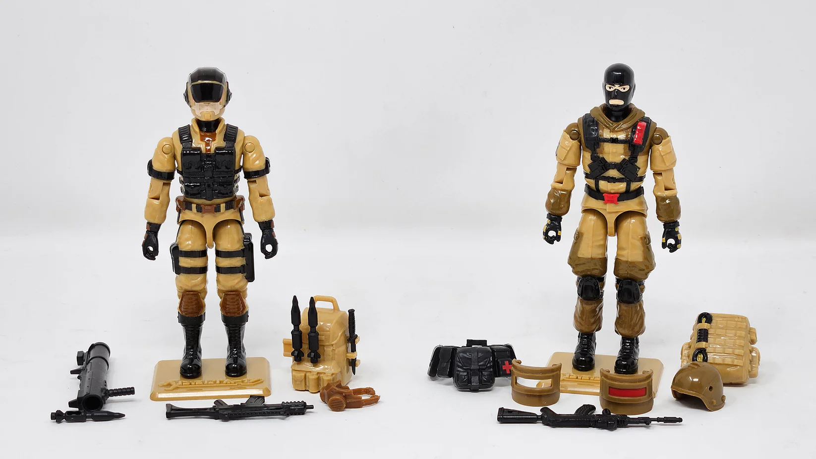 Delta-17: War in the Shadows Retrograd Desert Delta Squad Infantry Trooper & Desert Thunder Battalion JoeFest 2025 Exclusive Action Figure Two-Pack Gallery Image 15