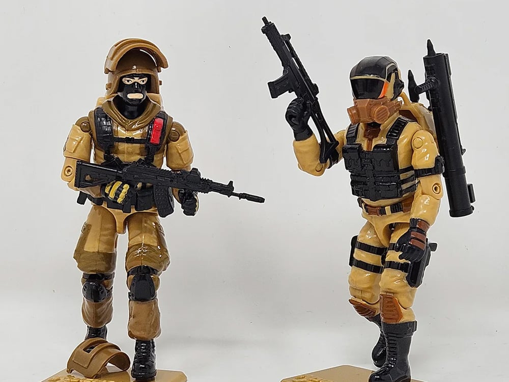 Delta-17: War in the Shadows Retrograd Desert Delta Squad Infantry Trooper & Desert Thunder Battalion JoeFest 2025 Exclusive Action Figure Two-Pack Gallery Image 1