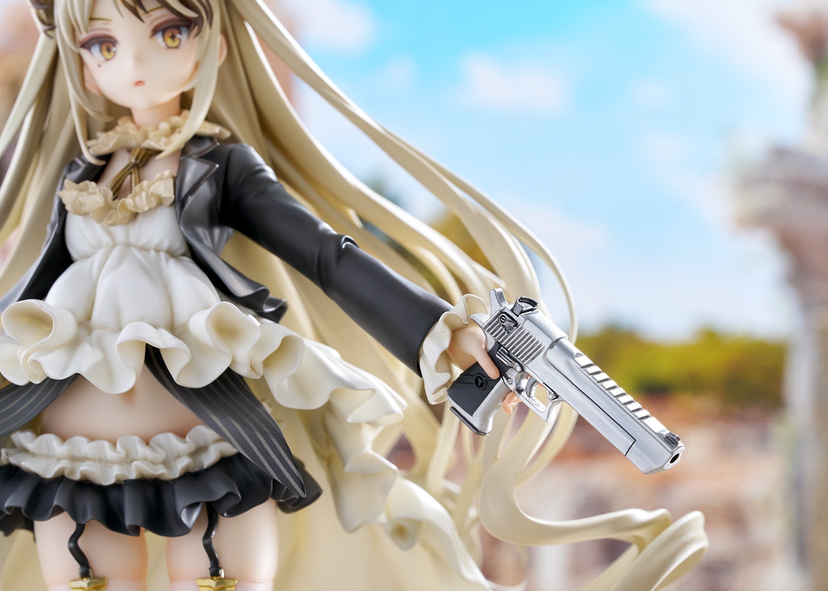 Girls' Frontline Desert Eagle 1/7 Scale Figure Gallery Image 10