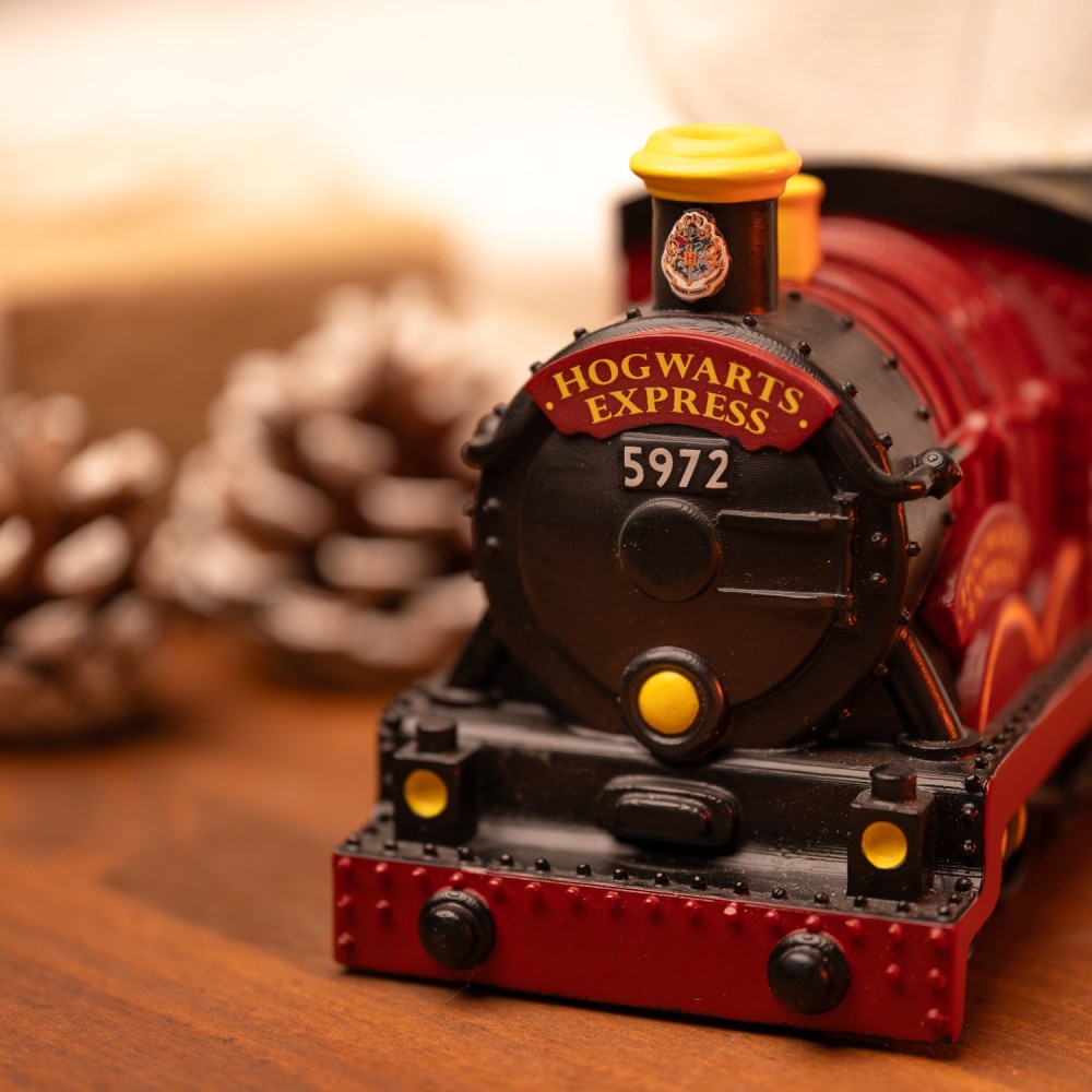 Harry Potter Hogwarts Express Snow Globe Gallery Image 7