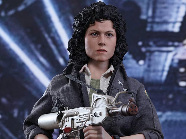 Alien MMS366 Ellen Ripley 1/6th Scale Collectible Figure Gallery Image 1