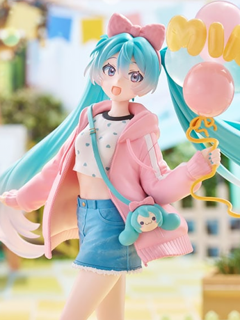 Vocaloid Muchute Hatsune Miku (Theme Park Date Ver.) Figure Gallery Image 2