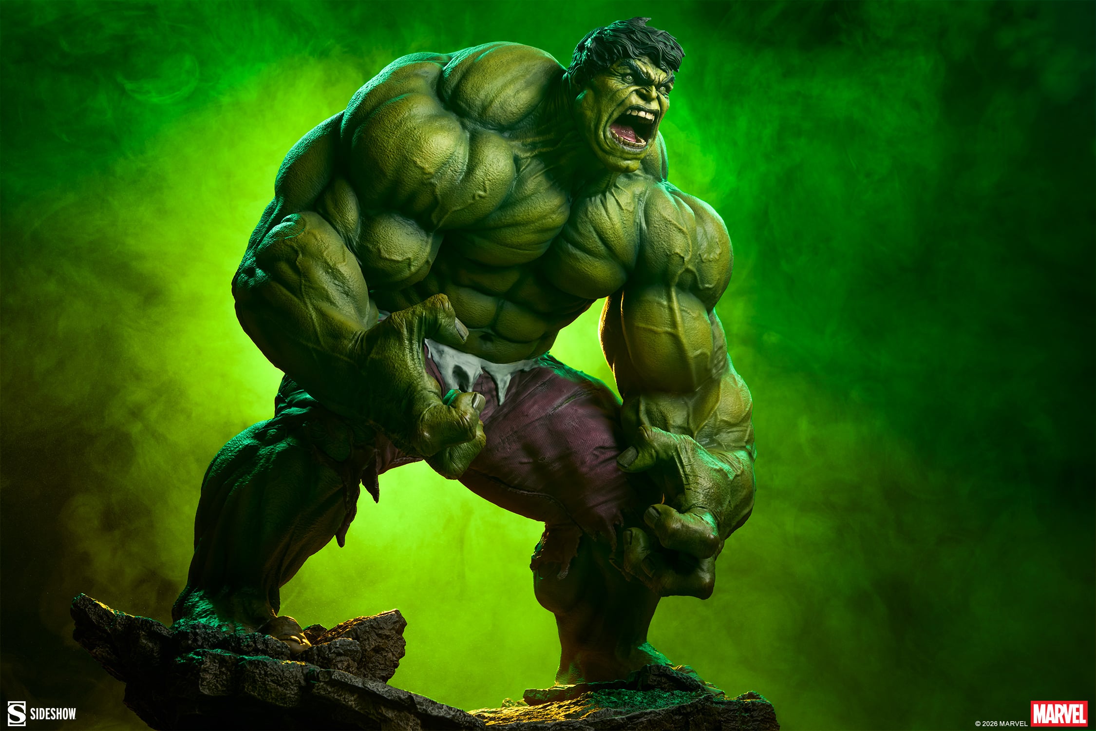 Marvel Premium Format Hulk Statue Gallery Image 3