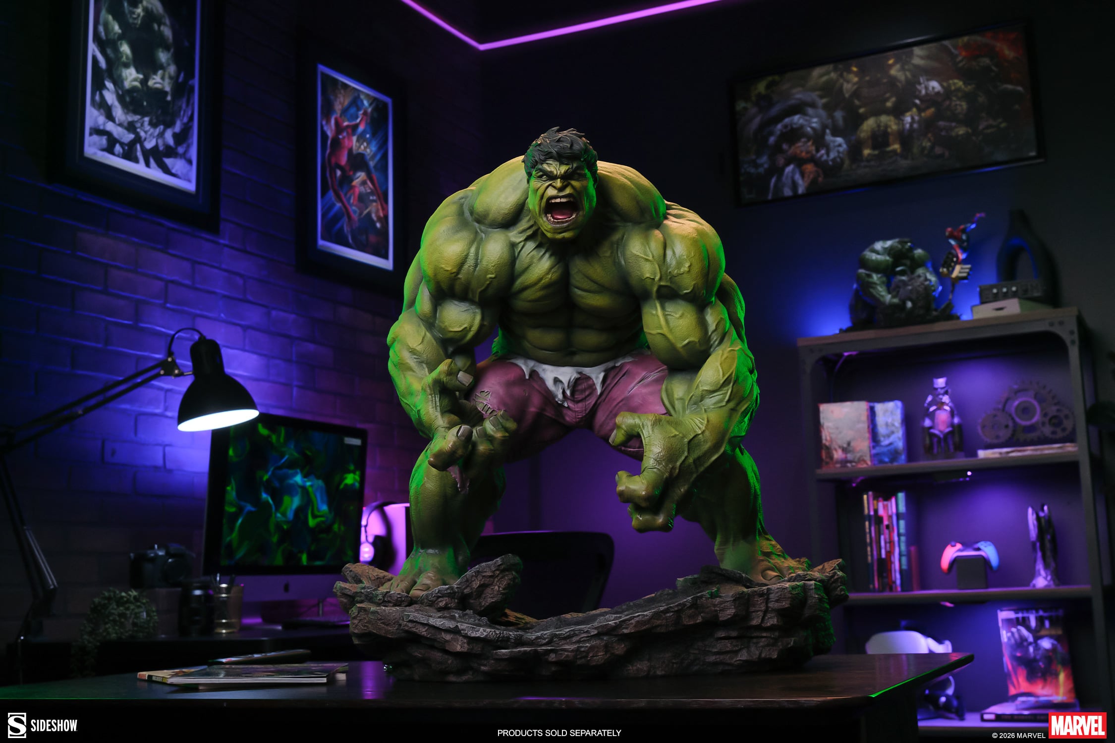 Marvel Premium Format Hulk Statue Gallery Image 15