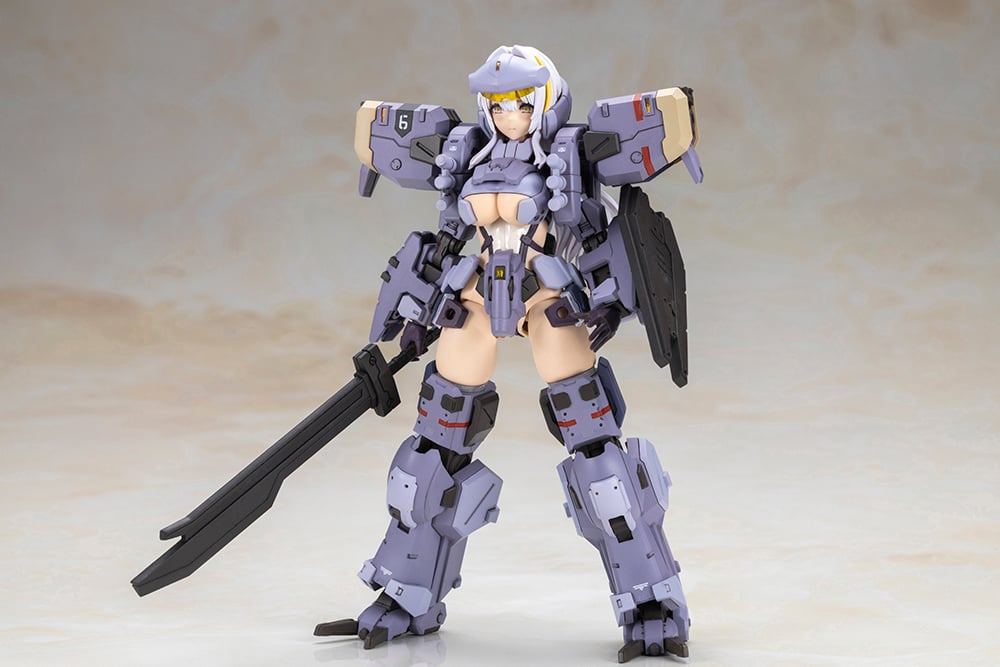 Front Mission Zenith Girl (Gray Ver.) Model Kit Gallery Image 3