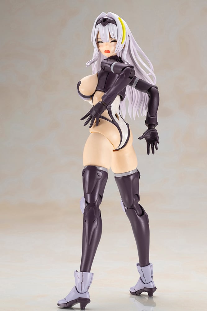 Front Mission Zenith Girl (Gray Ver.) Model Kit Gallery Image 18