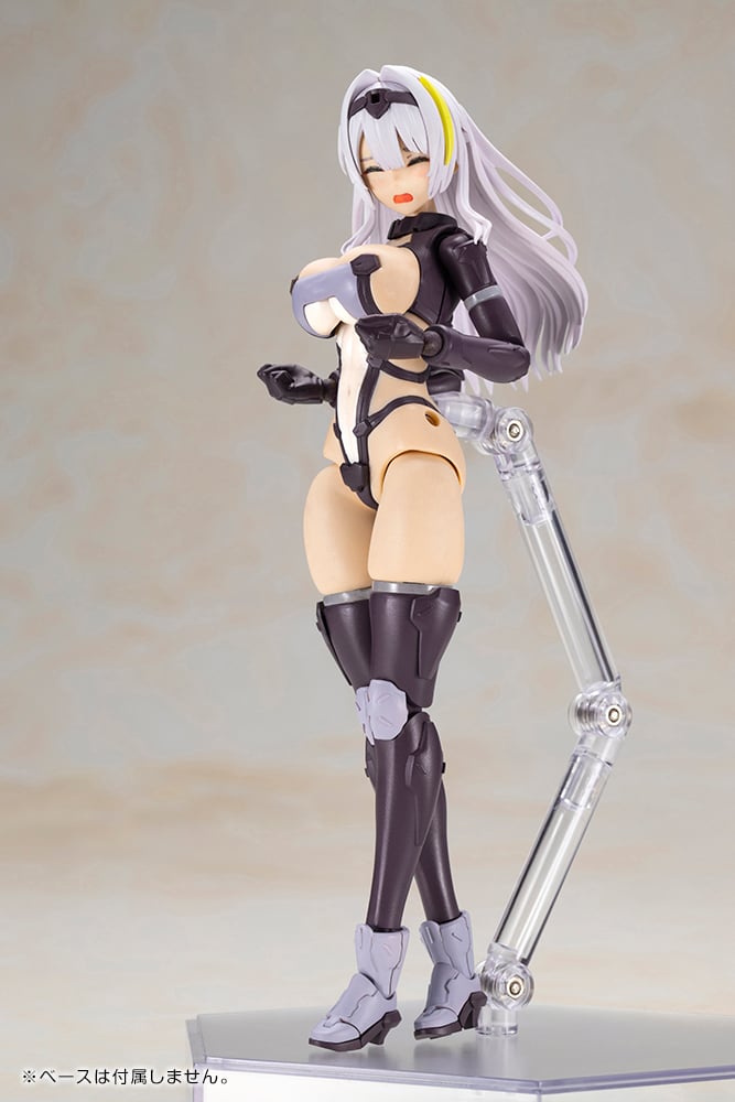 Front Mission Zenith Girl (Gray Ver.) Model Kit Gallery Image 17