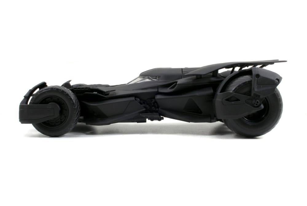 Batman v Superman Metals Die Cast Batmobile Model Kit Gallery Image 3