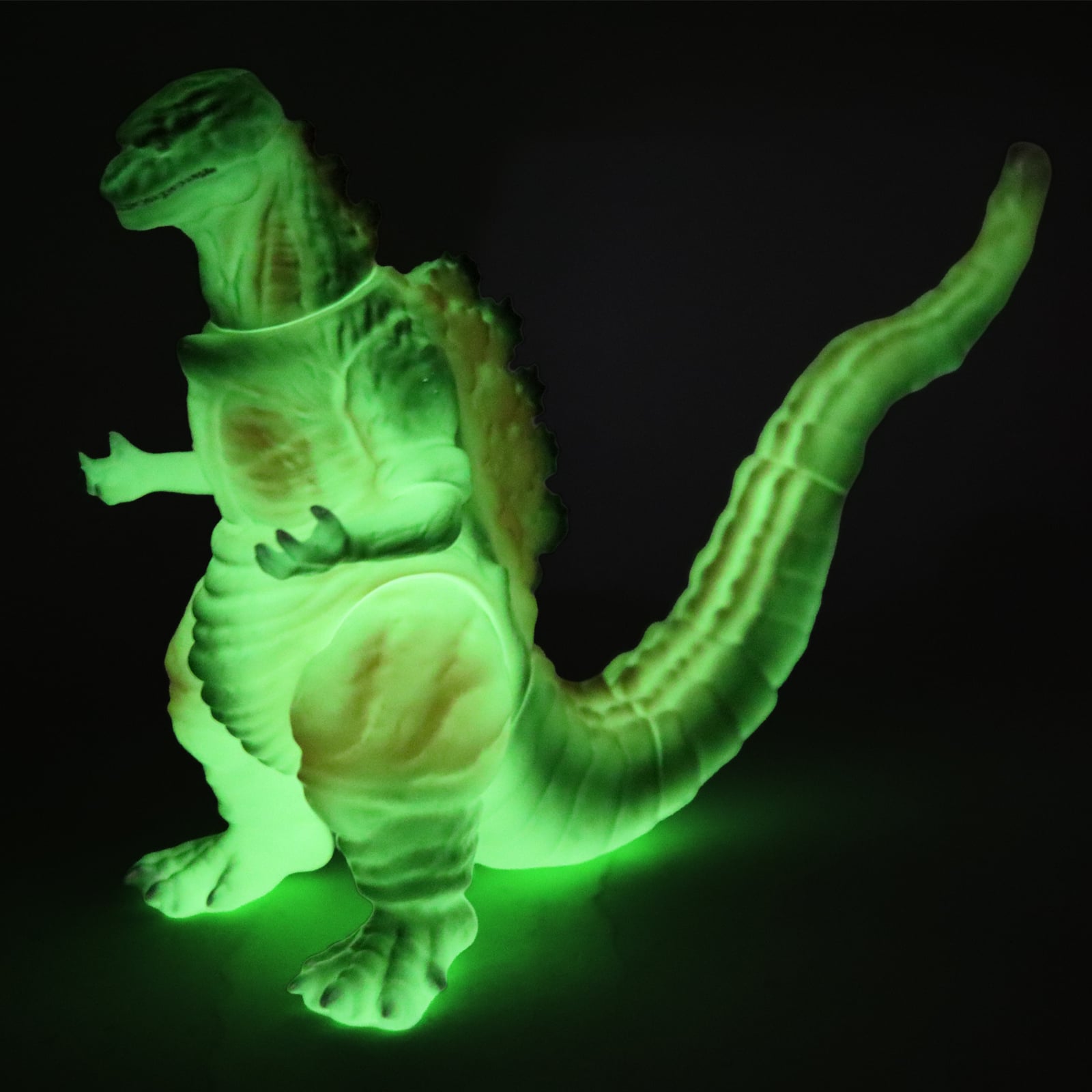 Shin Godzilla (2016) Middle Size Series Godzilla EX 19th Edition Godzilla (Luminous Black Ver.) Figure Gallery Image 8