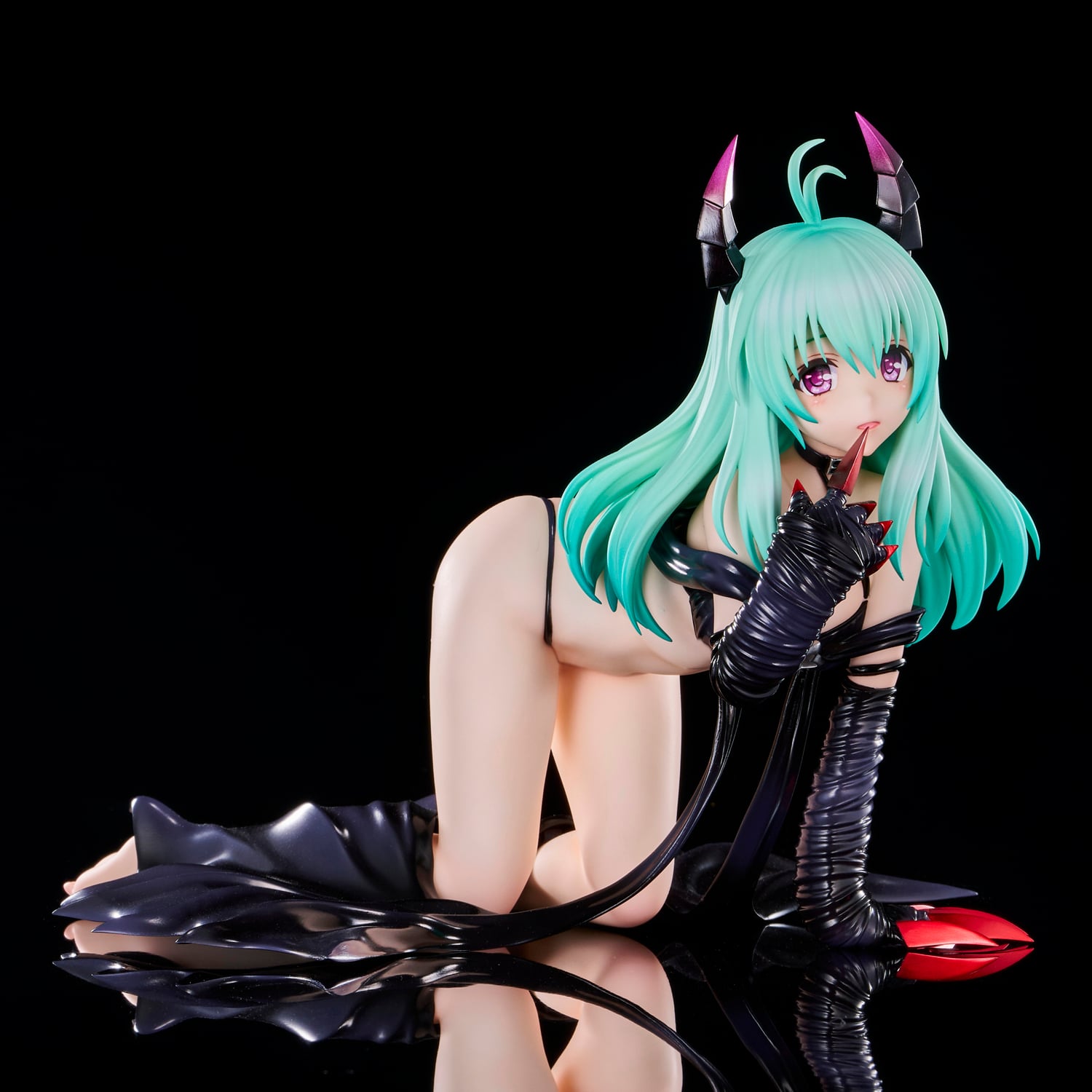 To Love-Ru Darkness Run Elsie Jewelria (Renewal Package Darkness Ver.) 1/6 Scale Figure Gallery Image 3