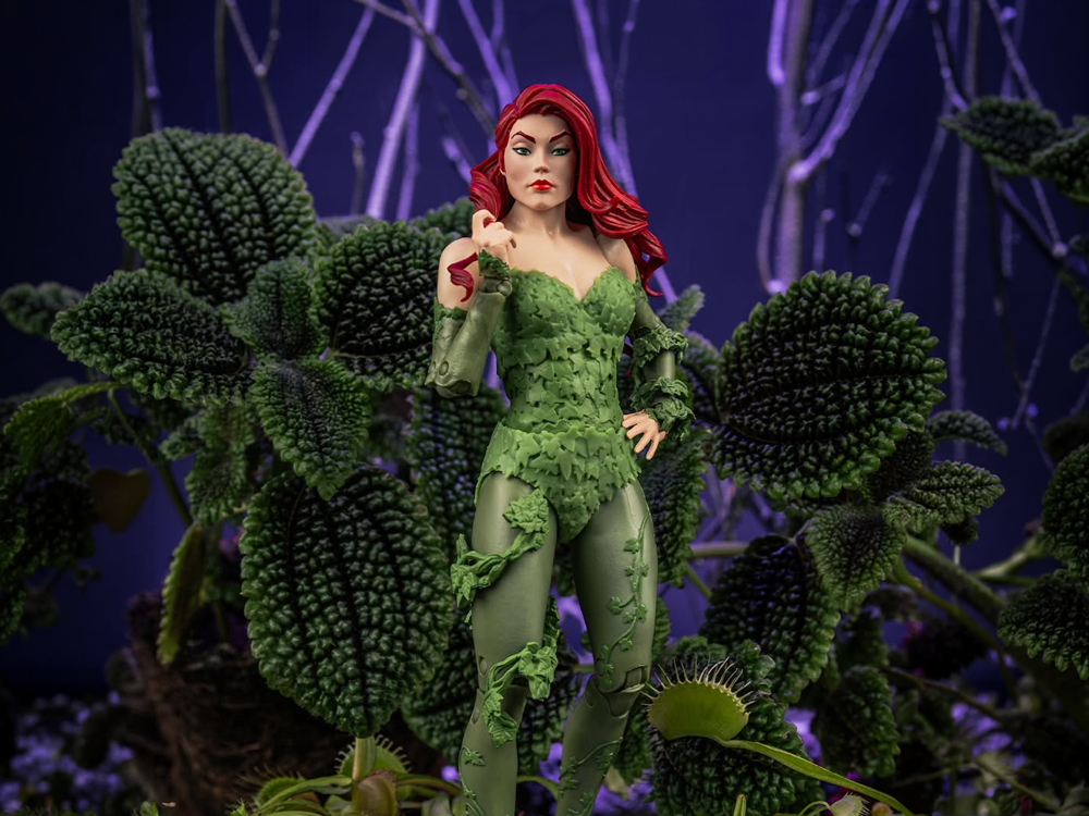 DC Classic DC Multiverse Collector Edition Poison Ivy Action Figure Gallery Image 1