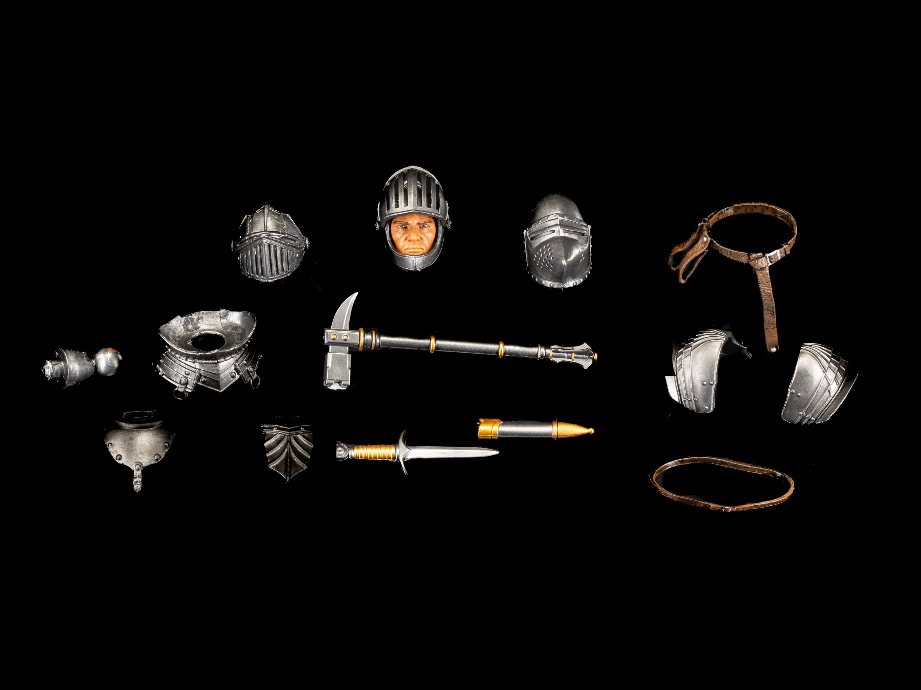 Mythic Legions Valiant Knight Add-On Accessory Set Gallery Image 3