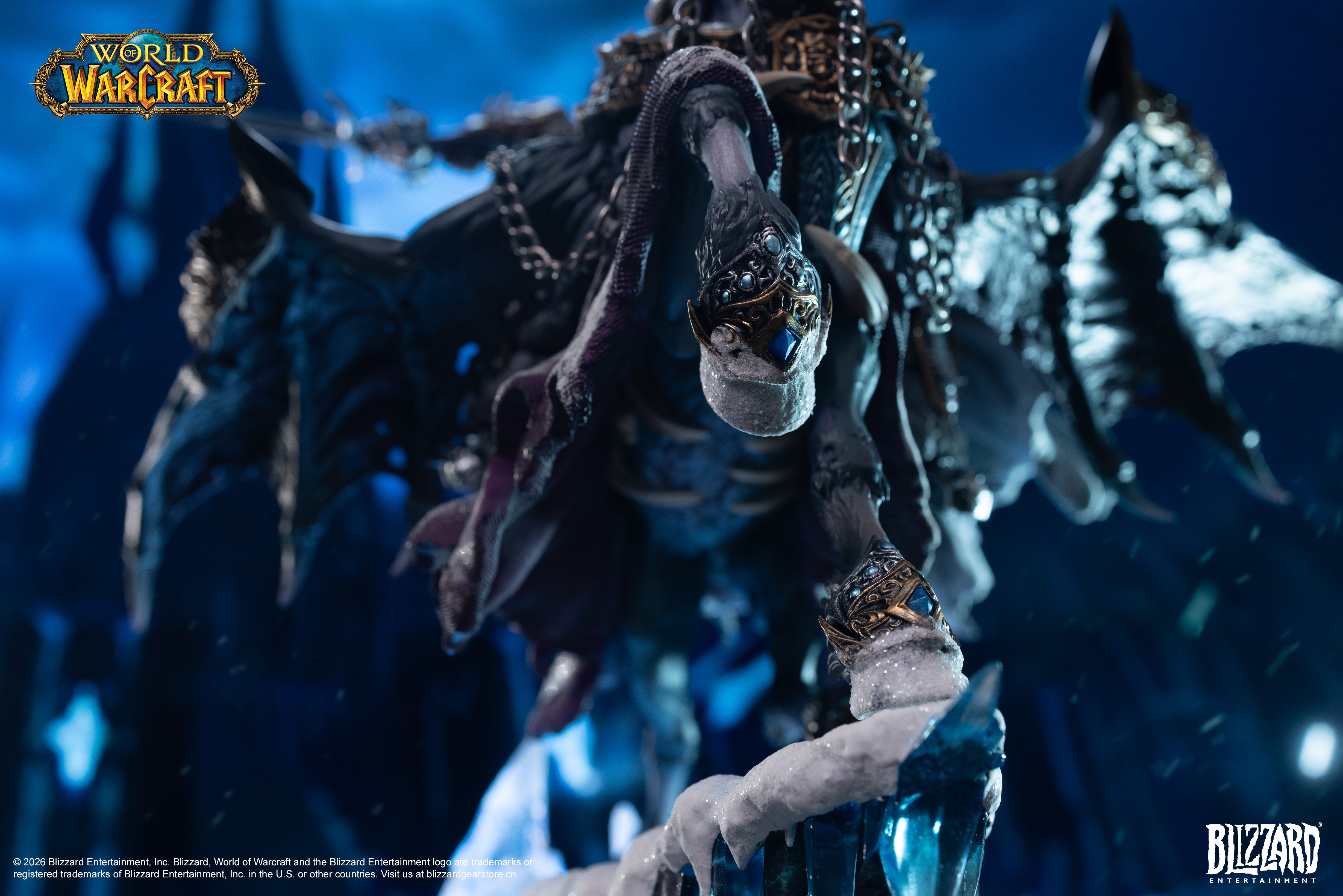 World of Warcraft The Lich King and Invincible 14-Inch Statue