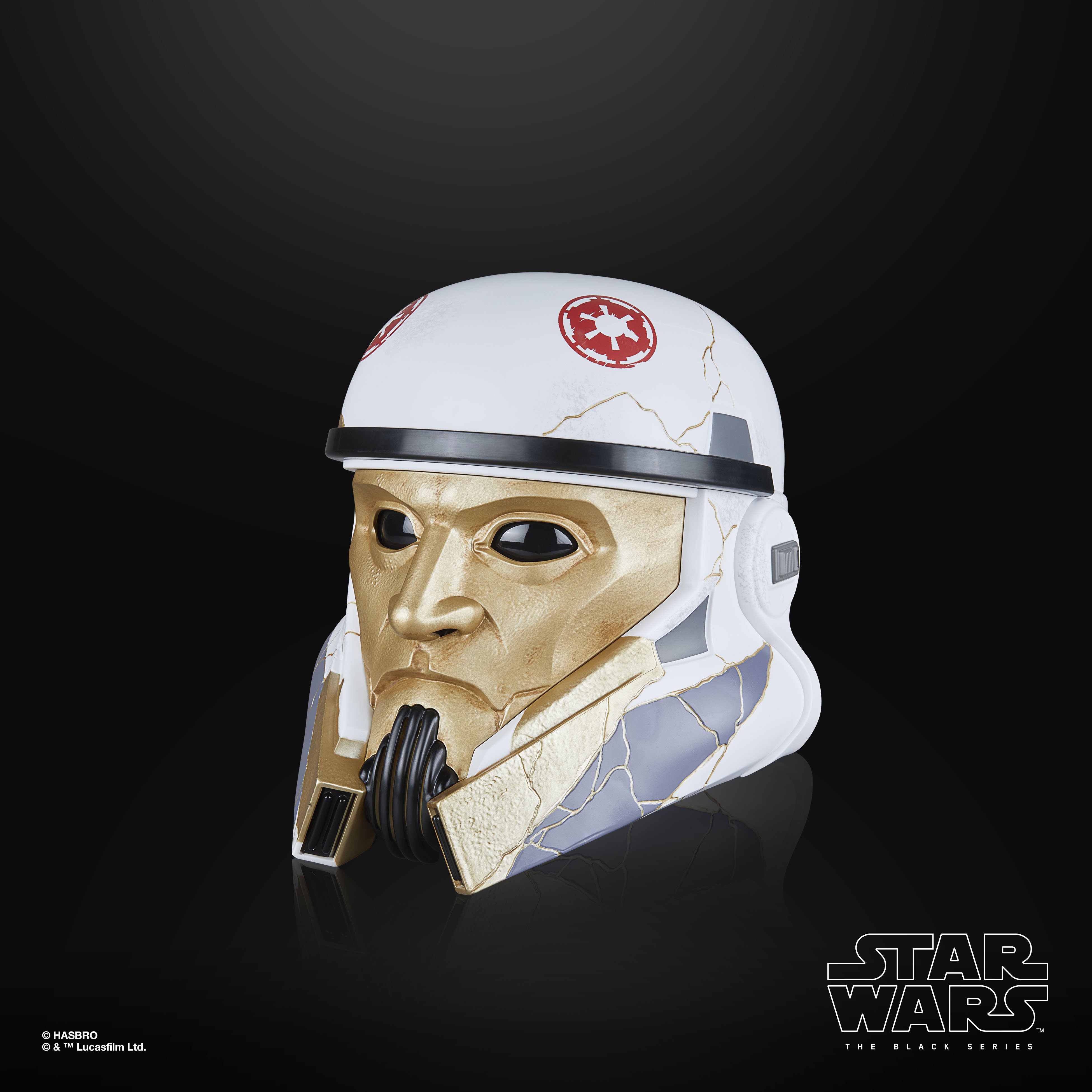 Star Wars: The Black Series Captain Enoch (Ahsoka) 1:1 Scale Wearable Electronic Helmet Gallery Image 3