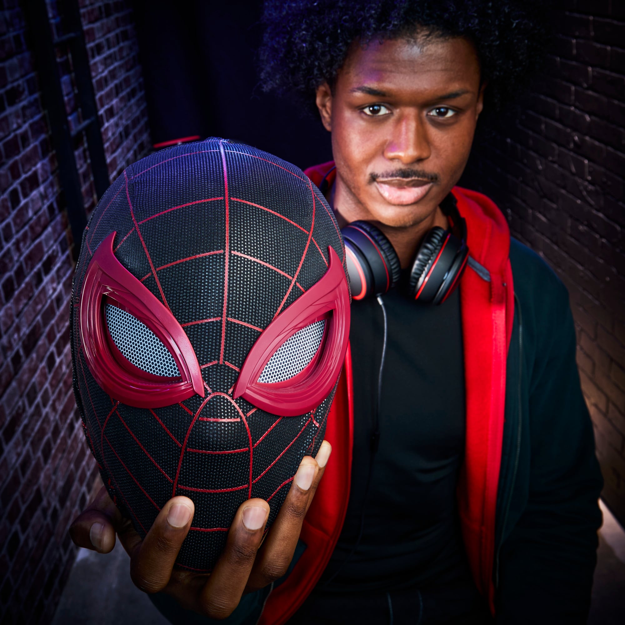 Marvel's Spider-Man 2 Marvel Legends Miles Morales 1:1 Scale Wearable Mask Gallery Image 11