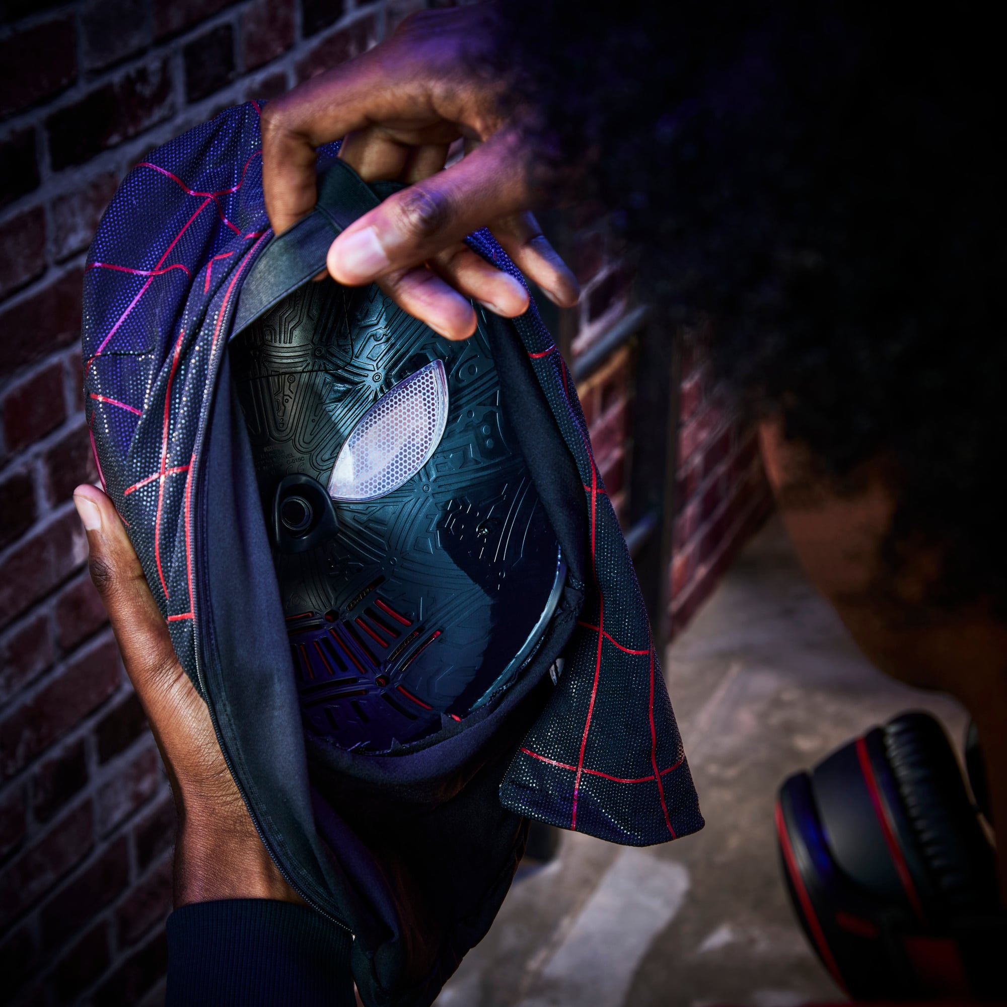 Marvel's Spider-Man 2 Marvel Legends Miles Morales 1:1 Scale Wearable Mask Gallery Image 14