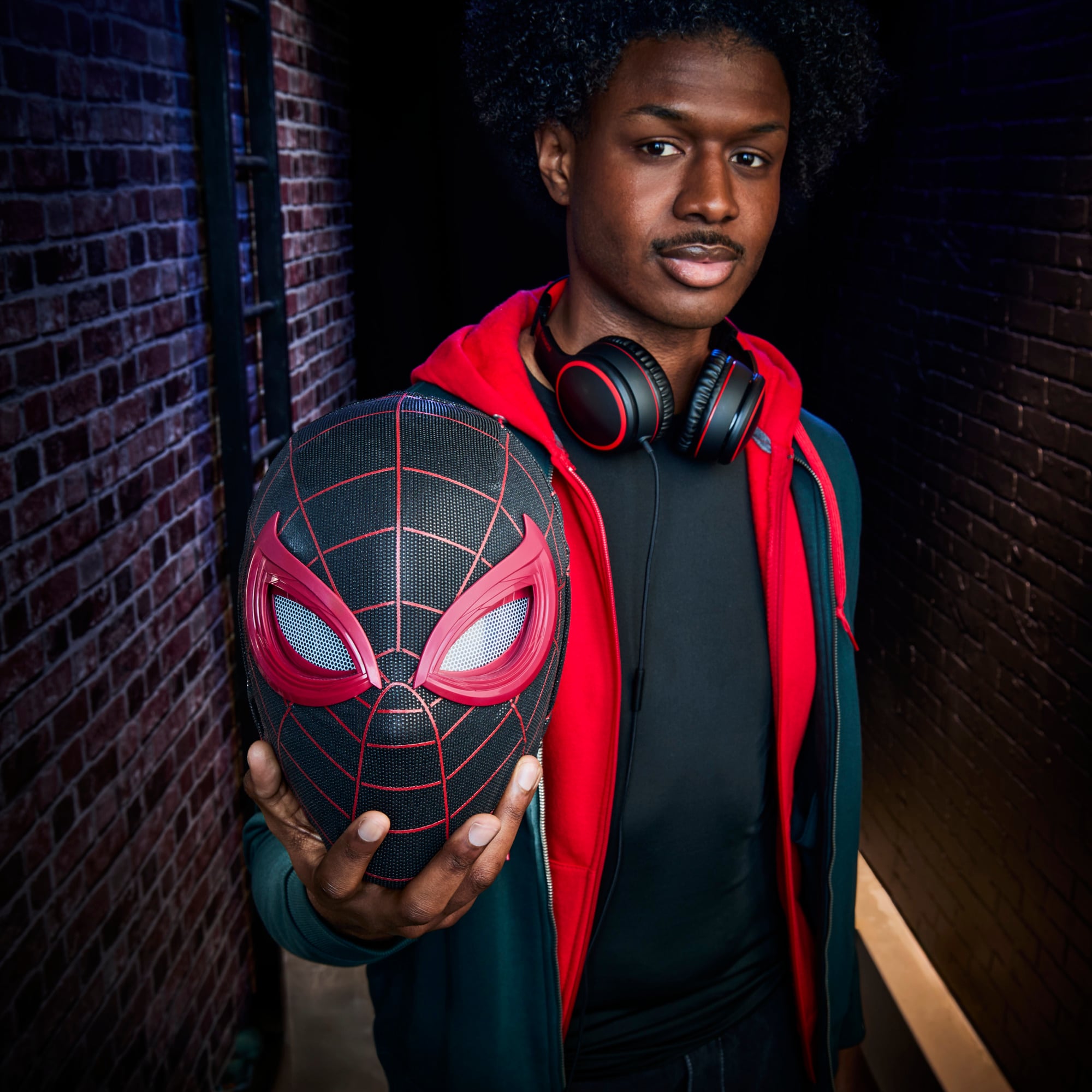 Marvel's Spider-Man 2 Marvel Legends Miles Morales 1:1 Scale Wearable Mask Gallery Image 10