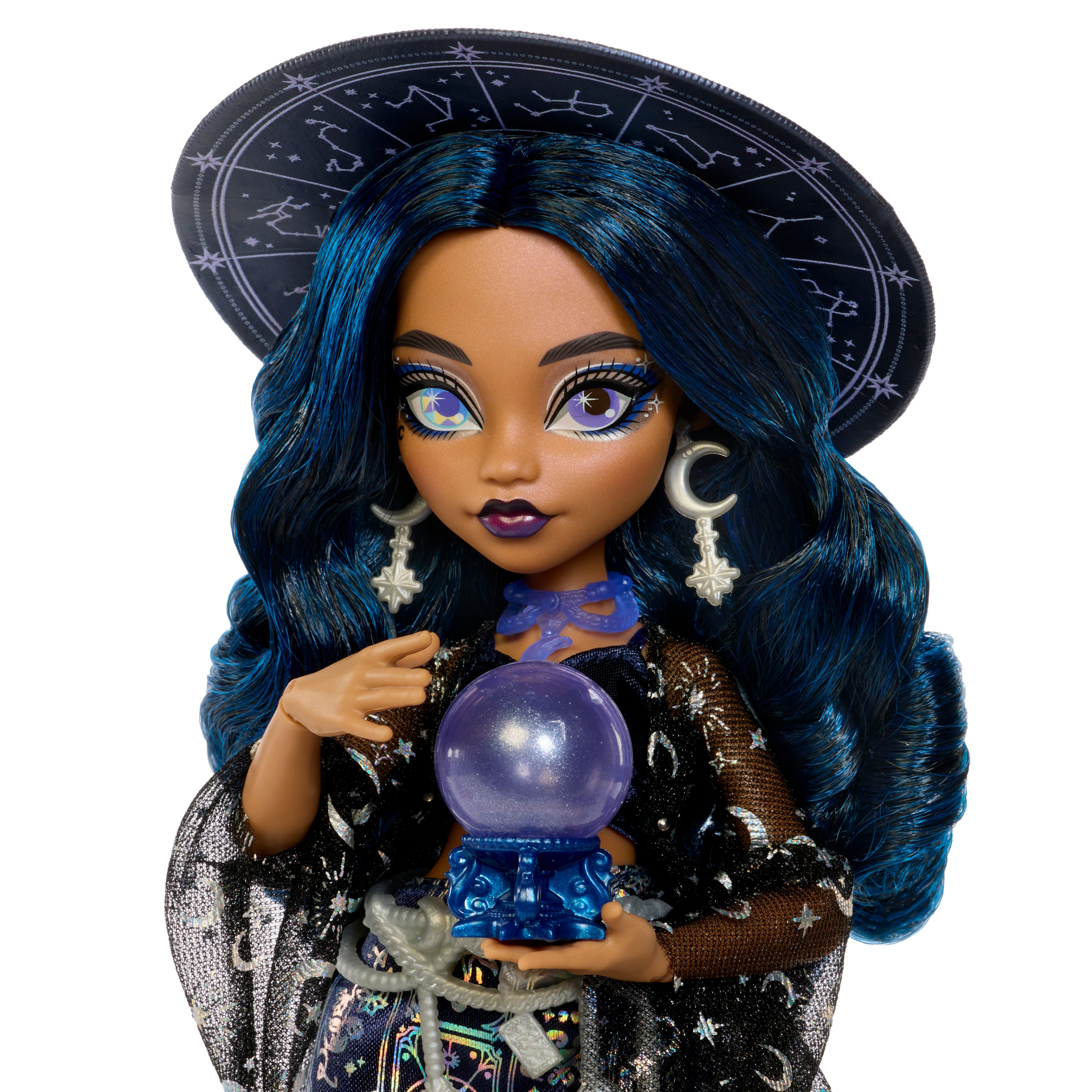 Moonspell Magic By Monster High Claire De Luna Doll Gallery Image 4