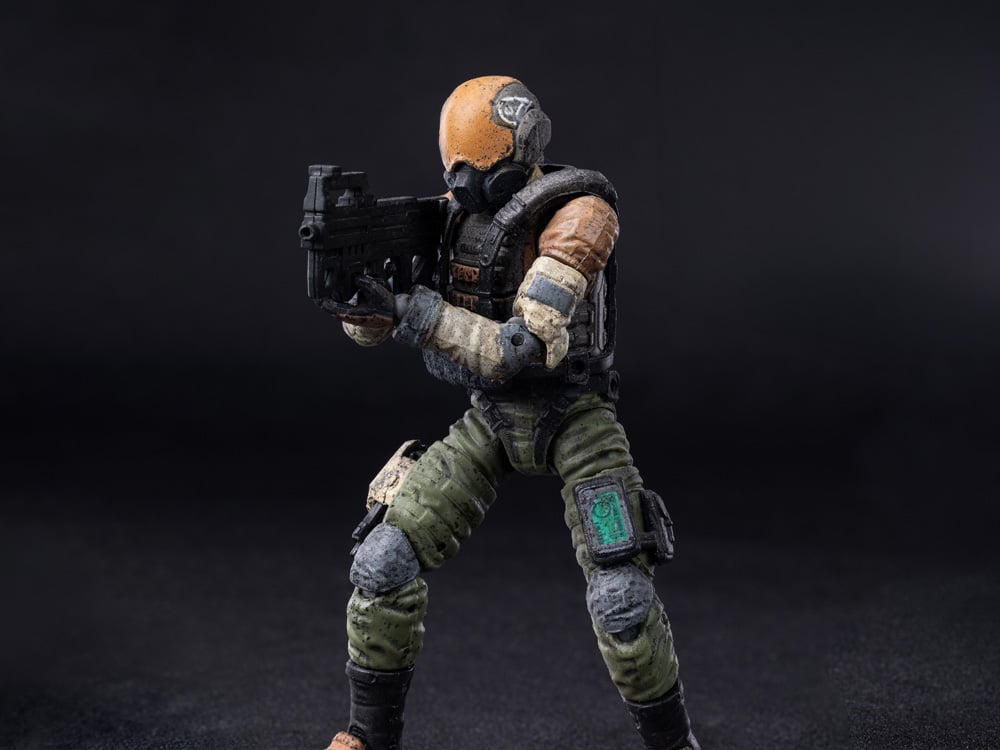 Acid Rain World: Project Blackbox PBB-AR011 Sand Warden 1/18 Scale