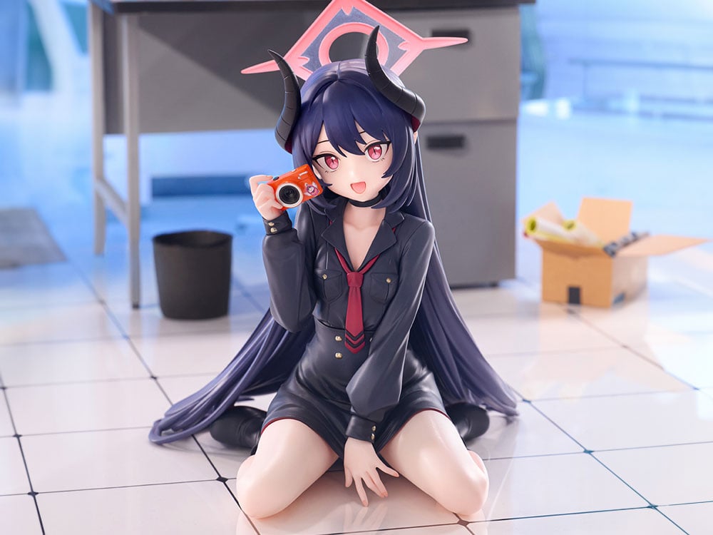Blue Archive F:Nex Chiaki (Memorial Lobby Ver.) 1/7 Scale Figure Gallery Image 1
