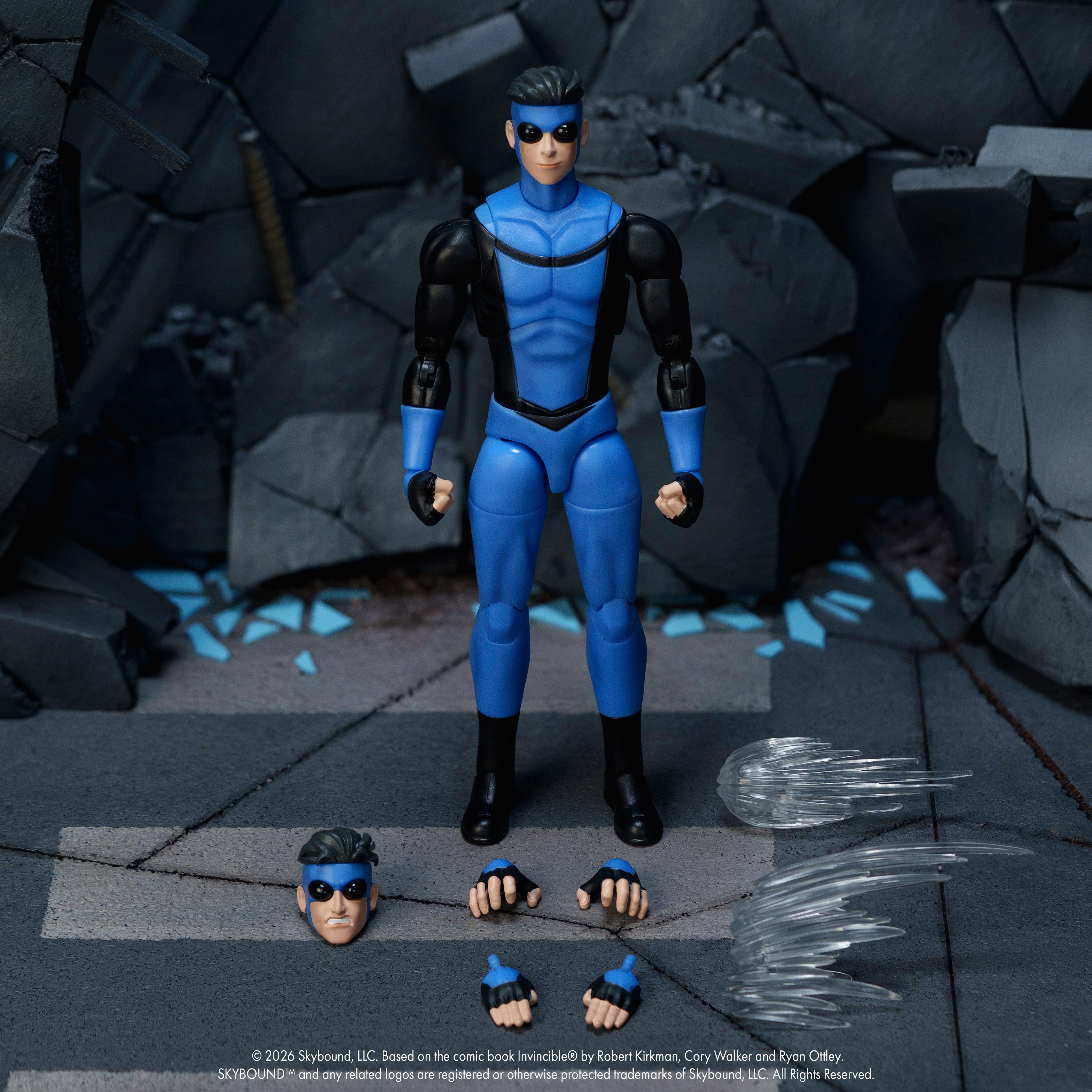 Invincible Invincible 1/12 Scale Action Figure Gallery Image 9