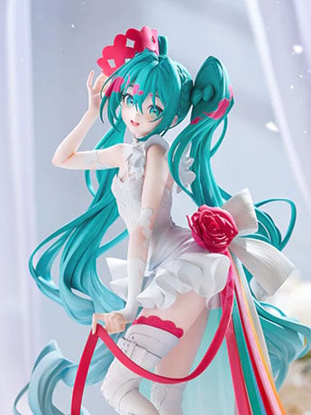 Vocaloid Hatsune Miku GT Project G.S. Collection Racing Miku (15th Rhapsody 2010-2025) 1/7 Scale Figure Gallery Image 2