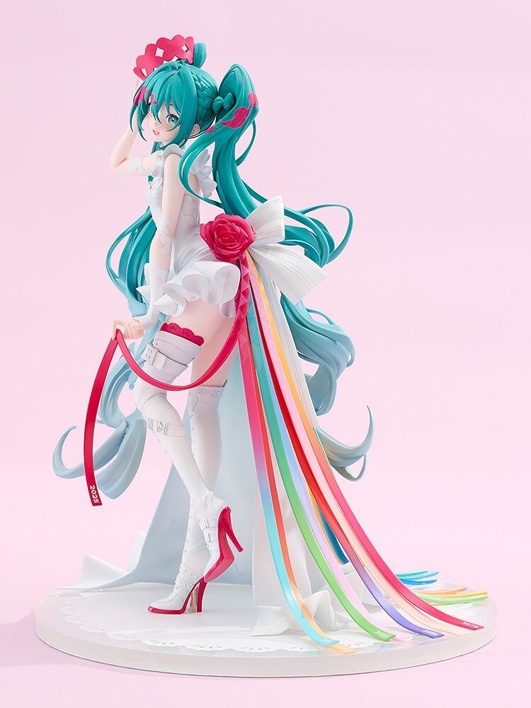Vocaloid Hatsune Miku GT Project G.S. Collection Racing Miku (15th Rhapsody 2010-2025) 1/7 Scale Figure Gallery Image 8