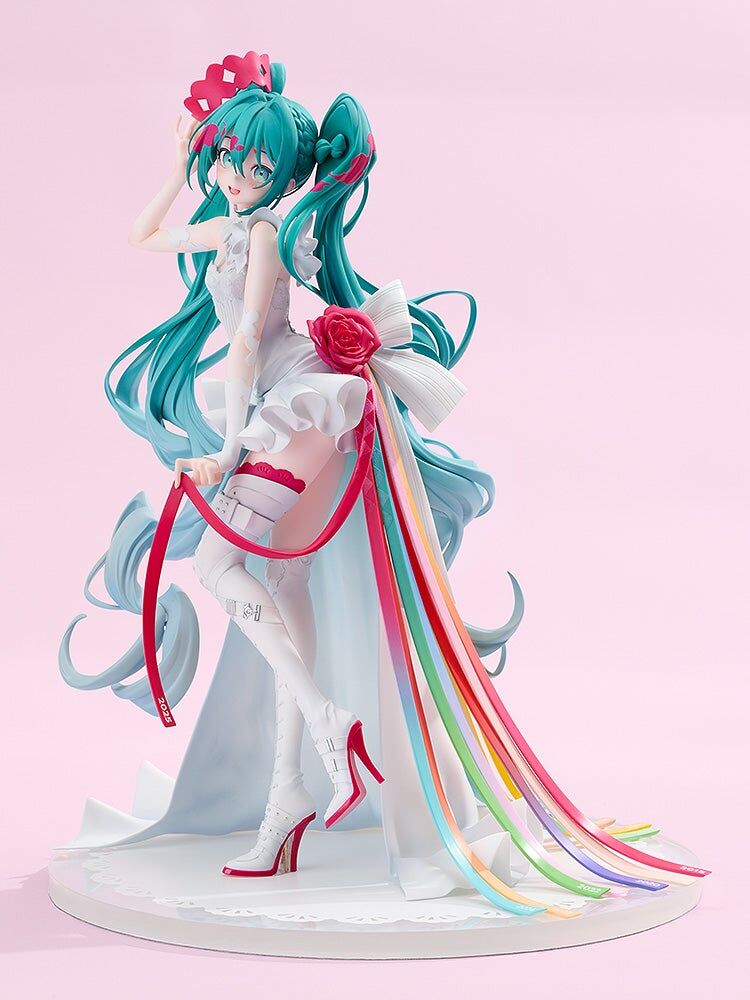 Vocaloid Hatsune Miku GT Project G.S. Collection Racing Miku (15th Rhapsody 2010-2025) 1/7 Scale Figure Gallery Image 7