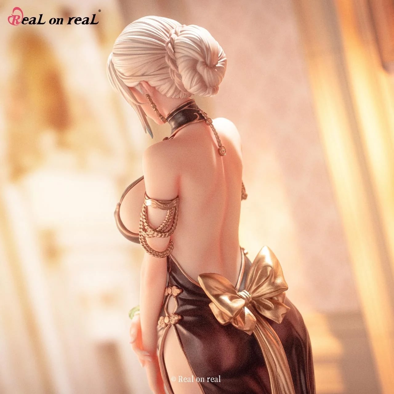 Elegance in Time 1/6 Scale Figure (With Bonus) Gallery Image 12