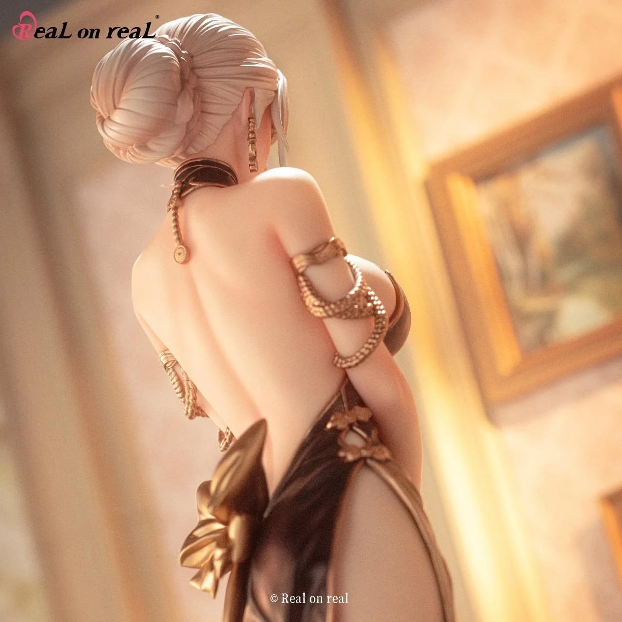 Elegance in Time 1/6 Scale Figure (With Bonus) Gallery Image 10
