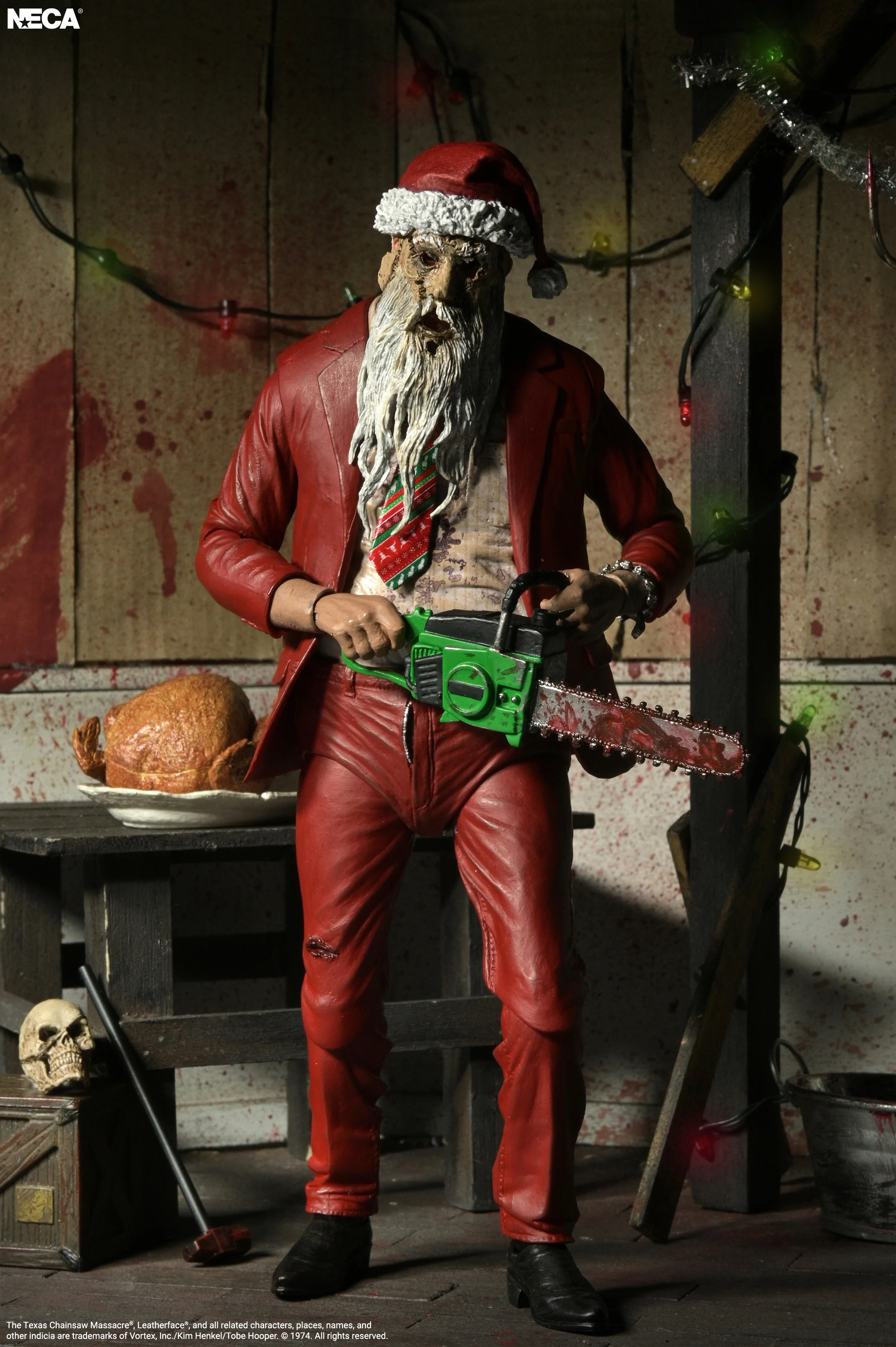 The Texas Chainsaw Massacre Ultimate Santa Leatherface Action Figure Gallery Image 8
