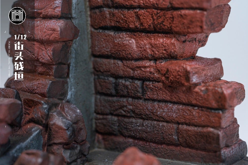 Ruined Walls Along the Street 1/12 Scale Diorama Gallery Image 11