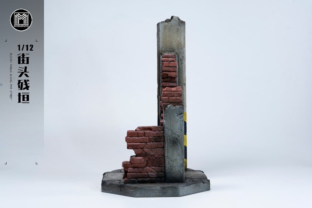 Ruined Walls Along the Street 1/12 Scale Diorama Gallery Image 4