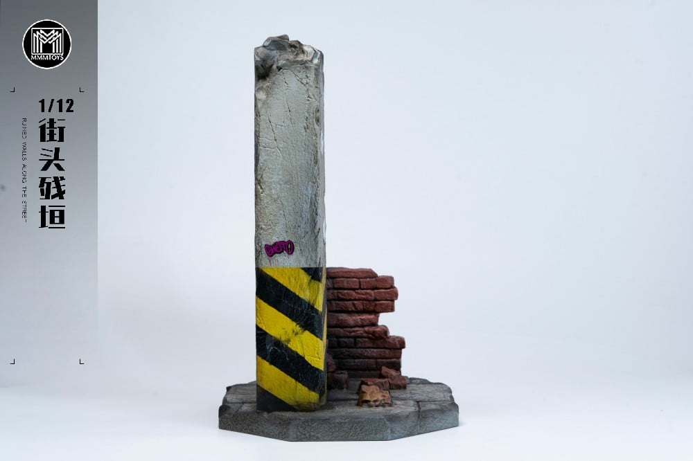 Ruined Walls Along the Street 1/12 Scale Diorama Gallery Image 5