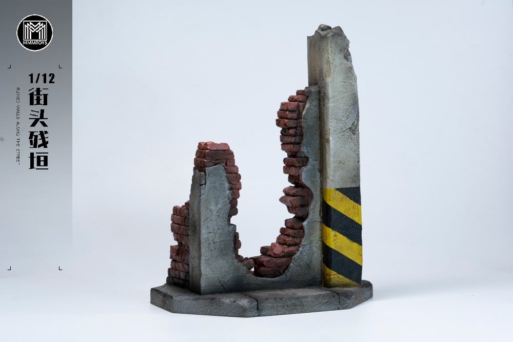 Ruined Walls Along the Street 1/12 Scale Diorama Gallery Image 8
