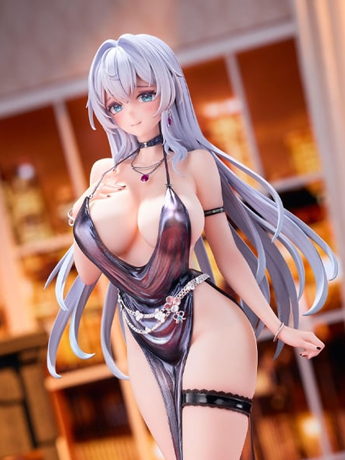 Shion-san (Dress Version) 1/7 Scale Figure Gallery Image 2