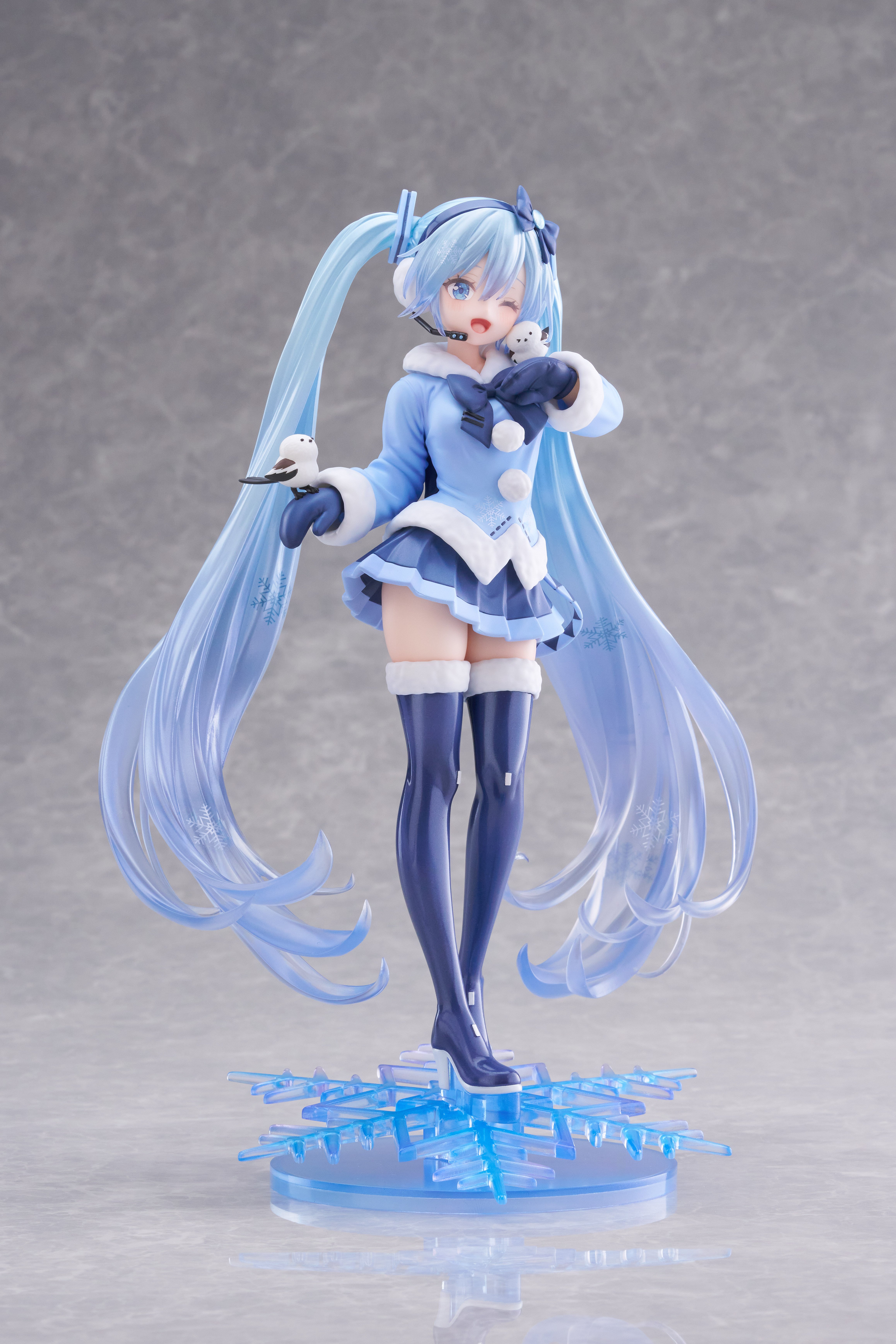 Vocaloid AMP+ Snow Miku (All Stars 2012 Ver.) Figure Gallery Image 10