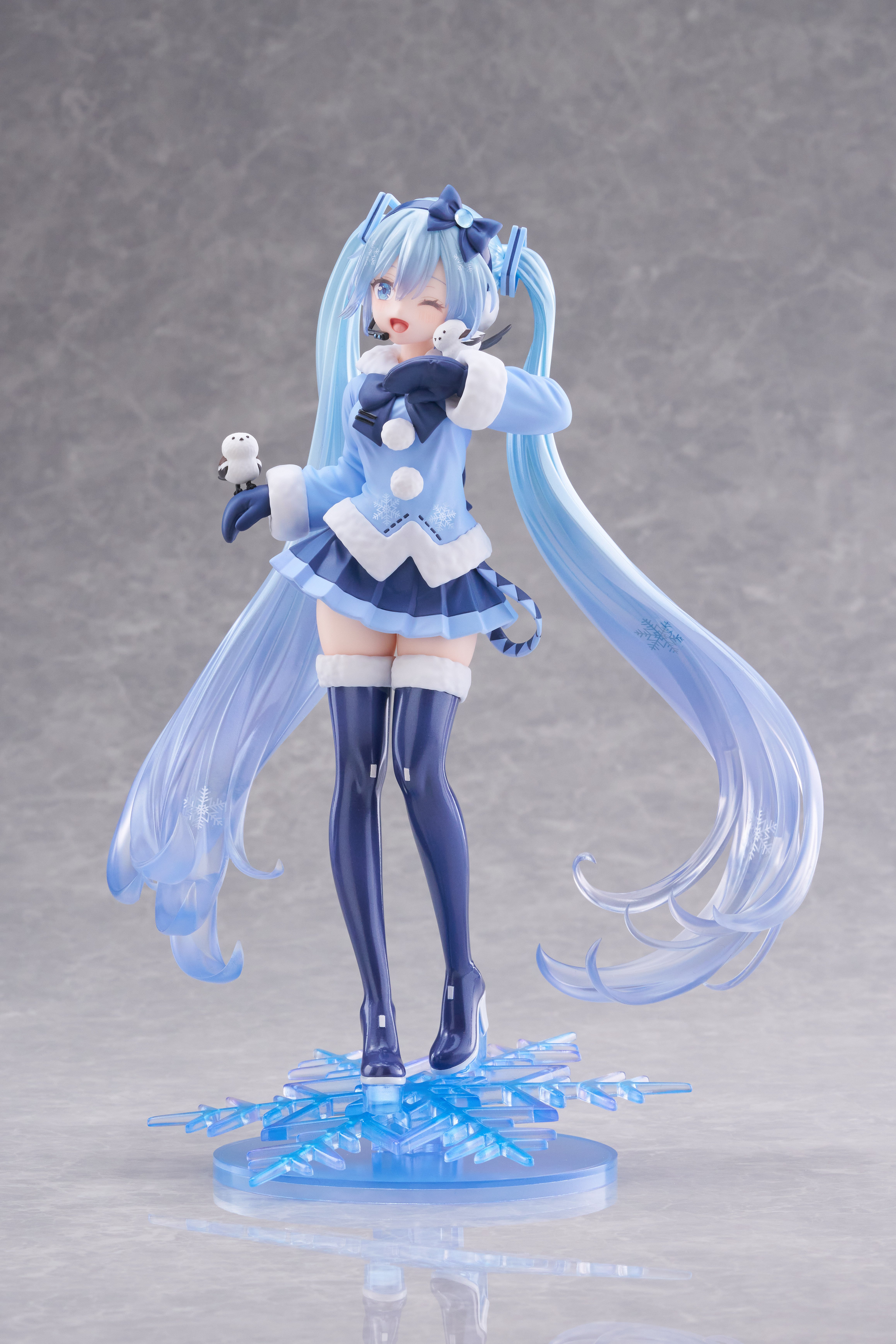 Vocaloid AMP+ Snow Miku (All Stars 2012 Ver.) Figure Gallery Image 7