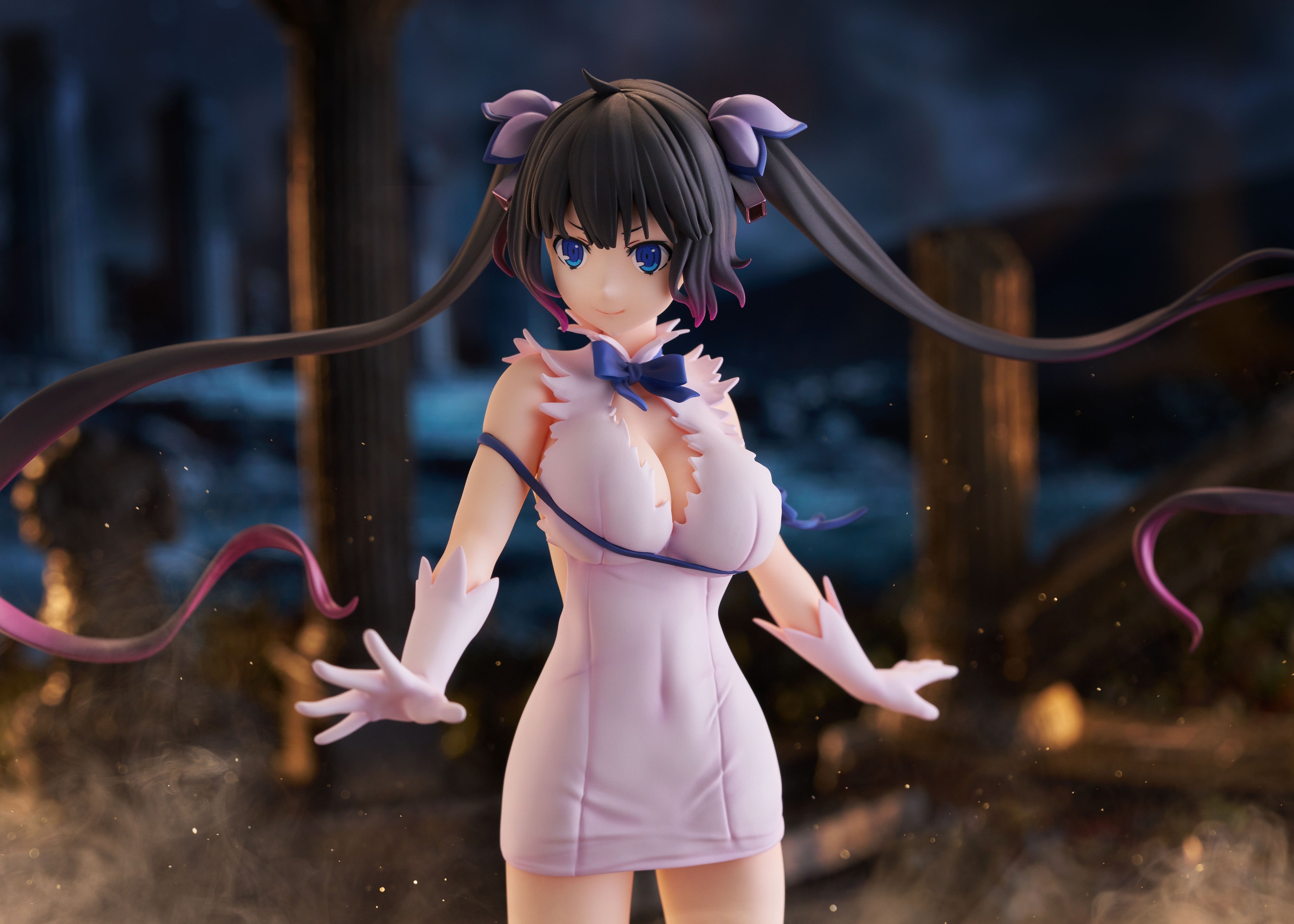 Is It Wrong to Try to Pick Up Girls in a Dungeon? V Hestia (Divinity Unleashed Limited Edition Ver.) 1/7 Scale Figure Gallery Image 9