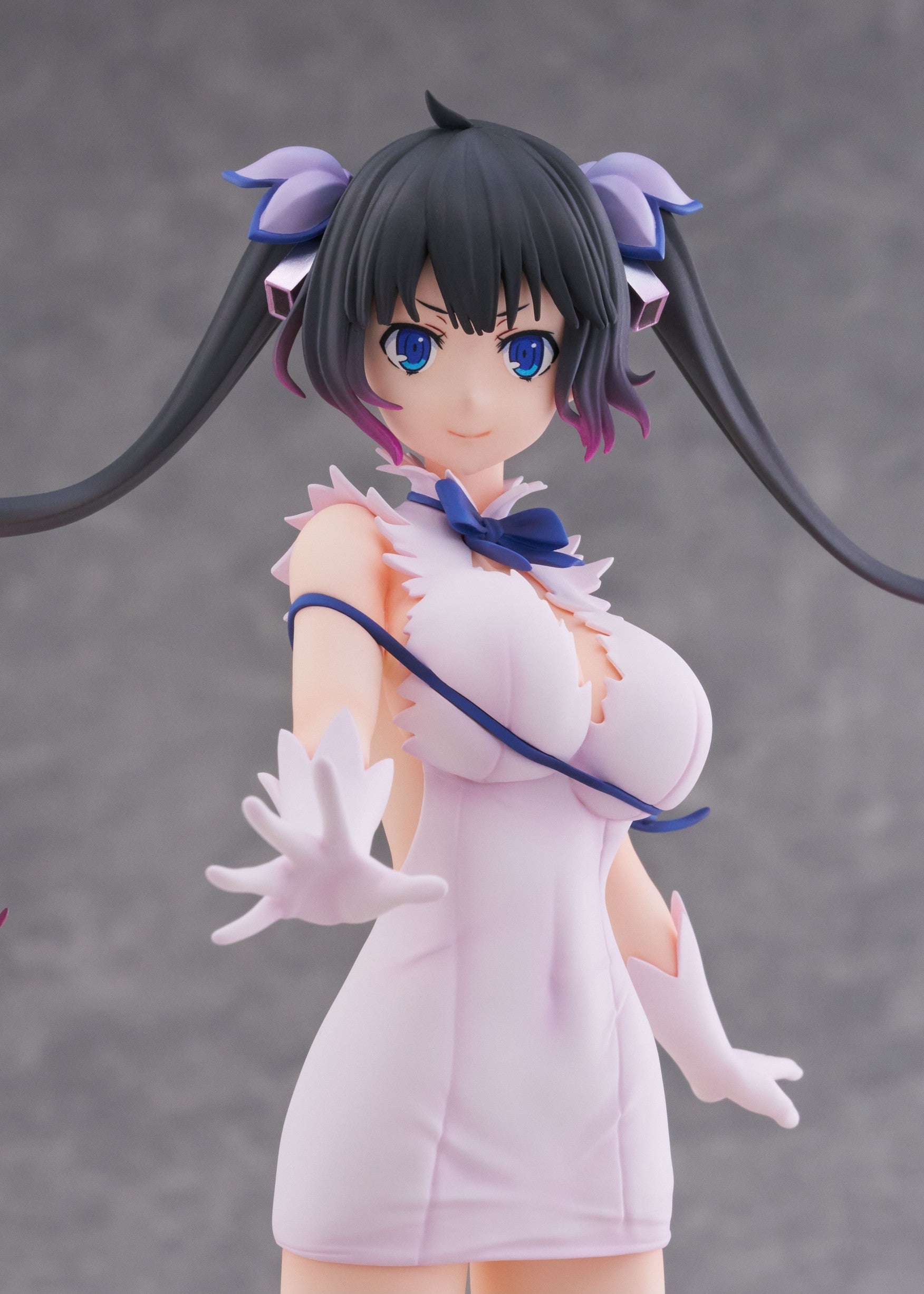 Is It Wrong to Try to Pick Up Girls in a Dungeon? V Hestia (Divinity Unleashed Limited Edition Ver.) 1/7 Scale Figure Gallery Image 20