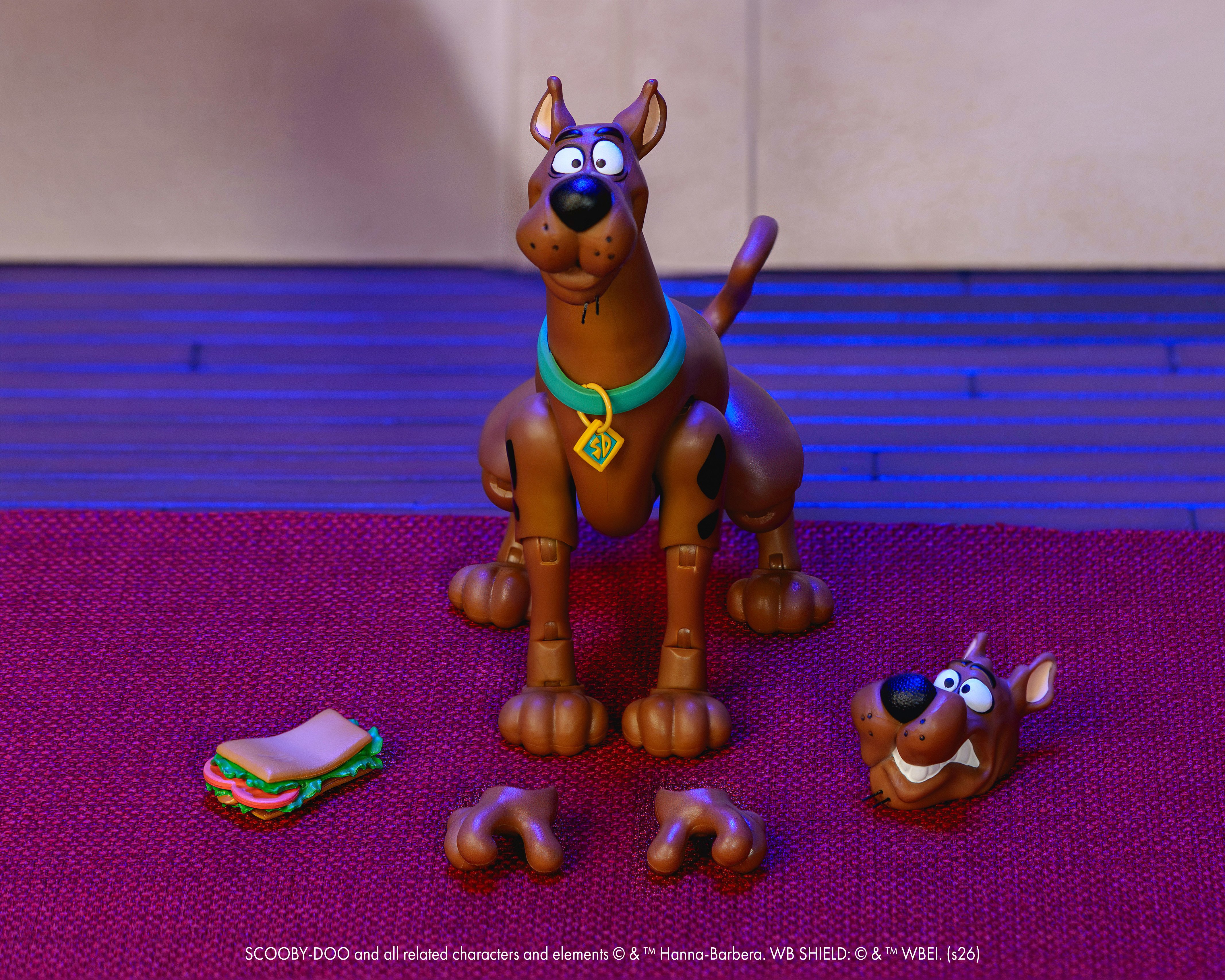 Scooby-Doo Scooby-Doo 1/12 Scale Action Figure Gallery Image 9
